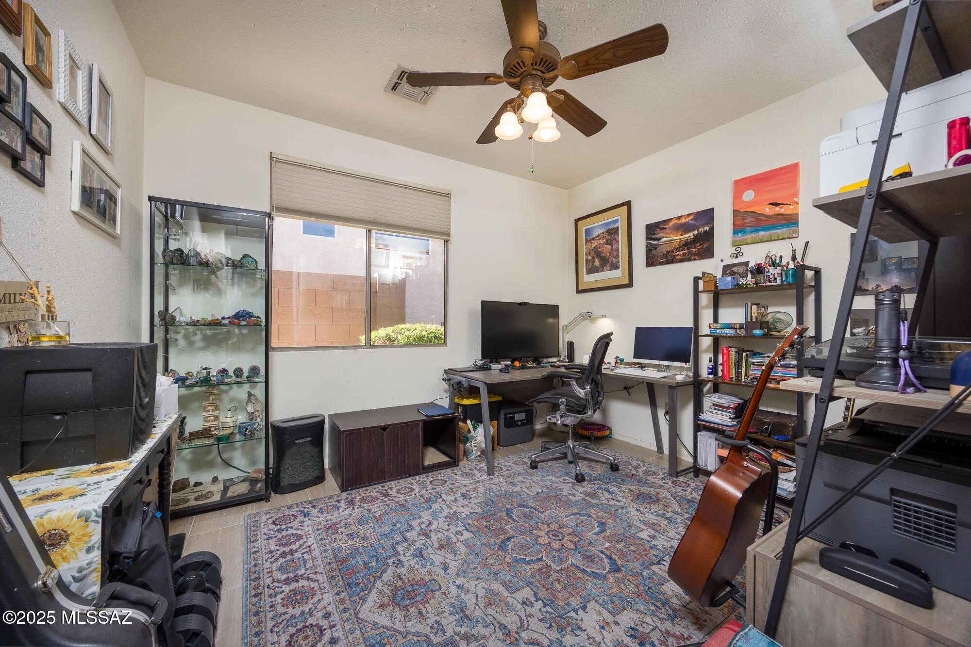Property Slideshow image 16 of 25 | 8103 w greensleeves way, Tucson, AZ, 85743