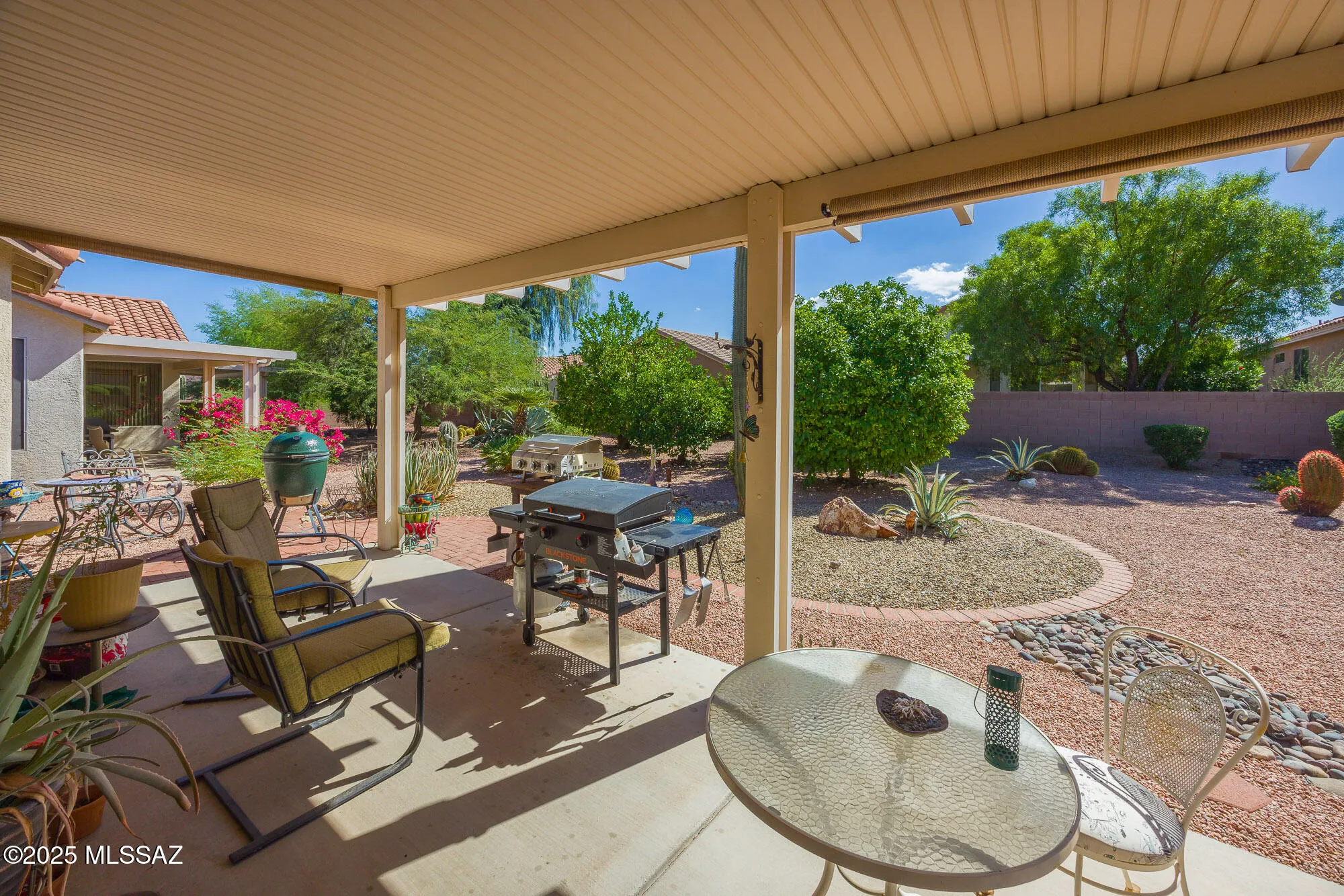 Property Slideshow image 18 of 25 | 8103 w greensleeves way, Tucson, AZ, 85743