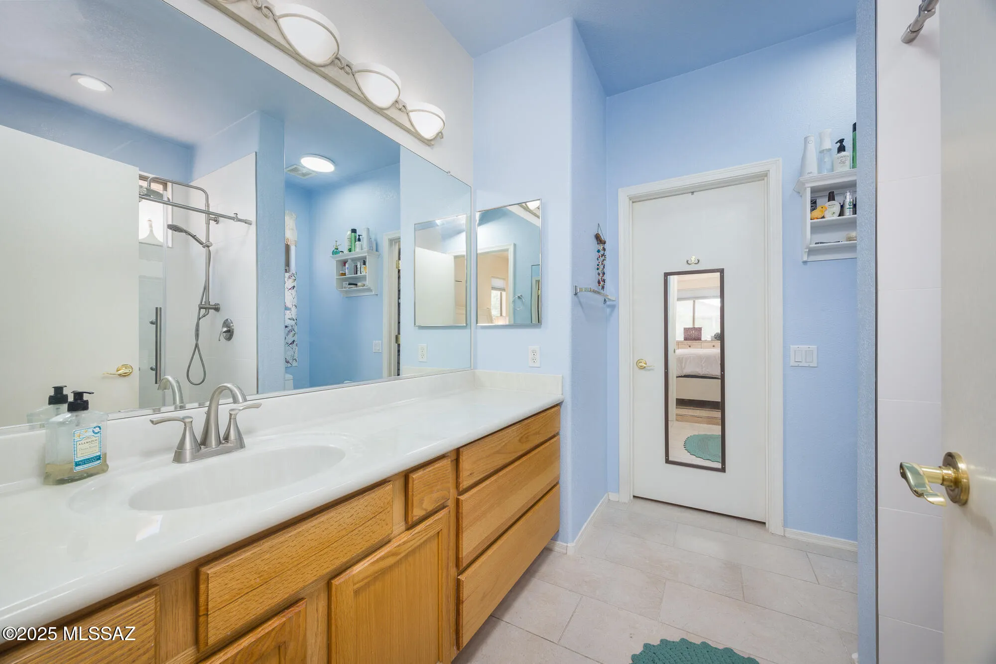 Property Slideshow image 12 of 25 | 8103 w greensleeves way, Tucson, AZ, 85743