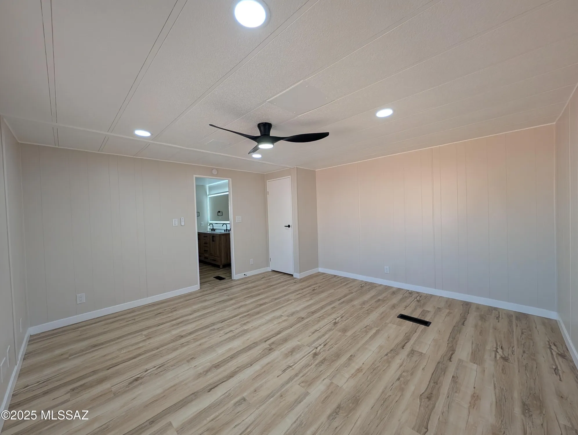 Property Slideshow image 21 of 43 | 42 w pinon dr, Green Valley, AZ, 85614