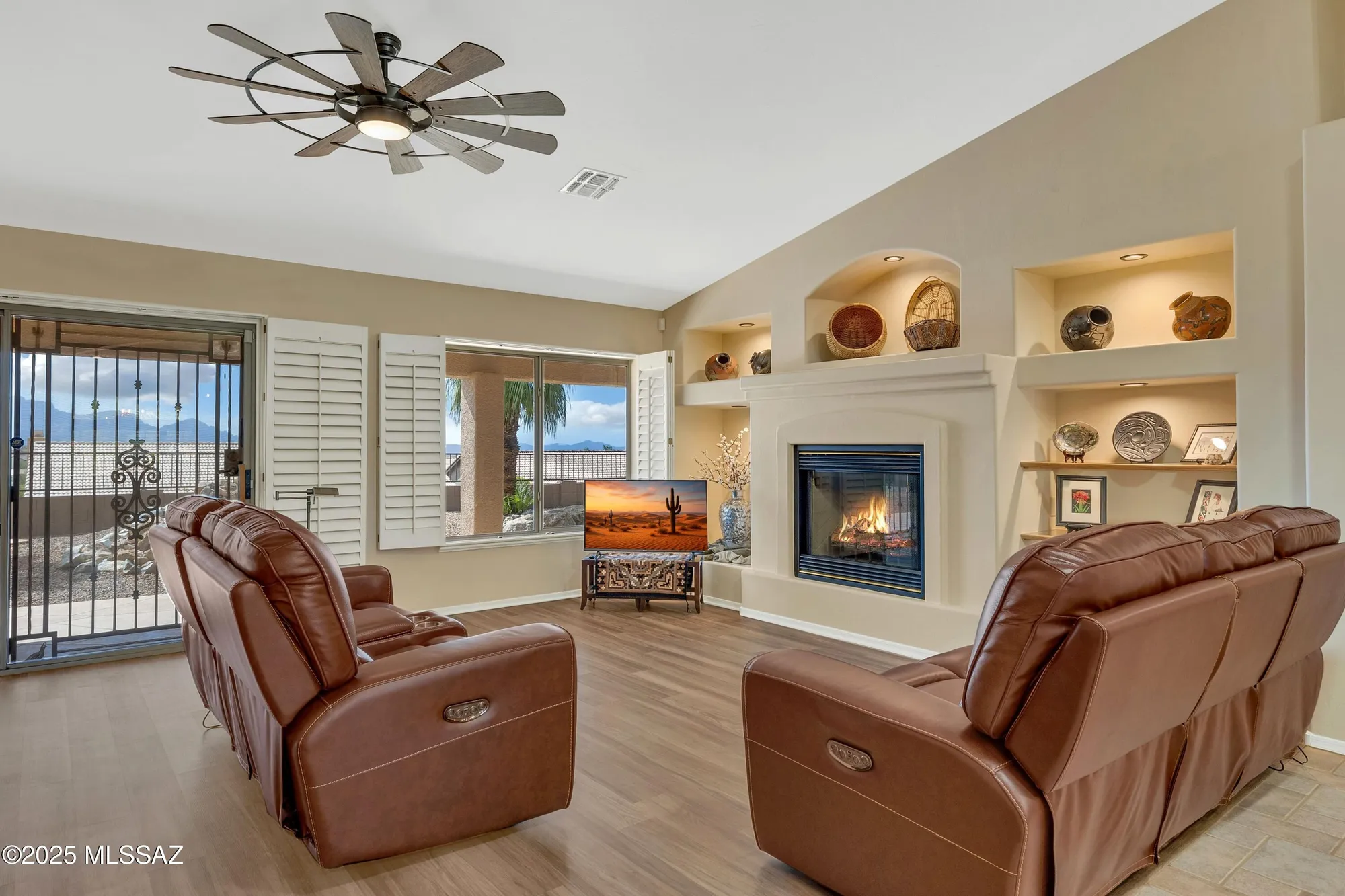 Property Slideshow image 10 of 50 | 63347 e squash blossom ln, Tucson, AZ, 85739