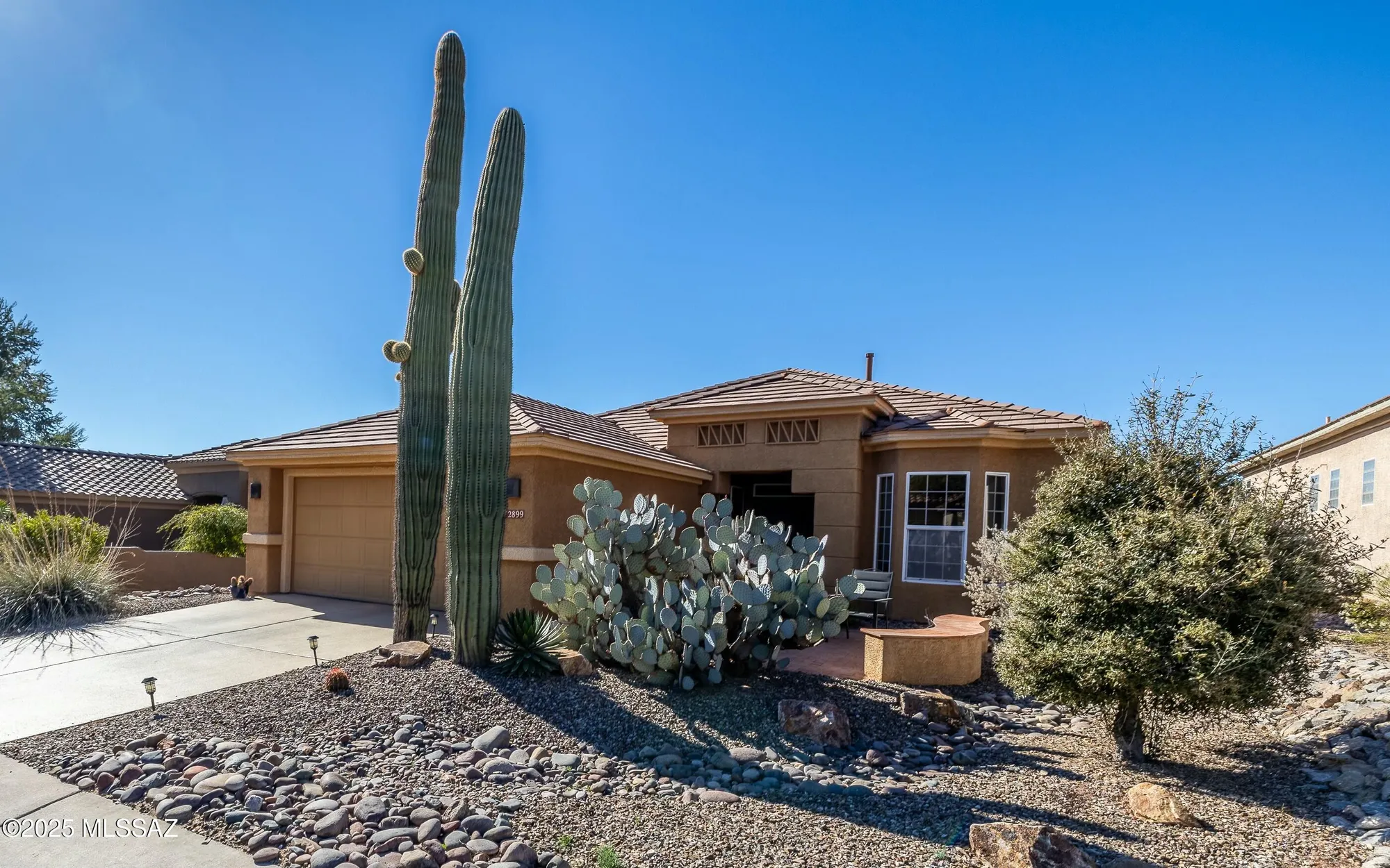 Property Slideshow image 1 of 35 | 12899 n eagle mesa pl, Marana, AZ, 85658