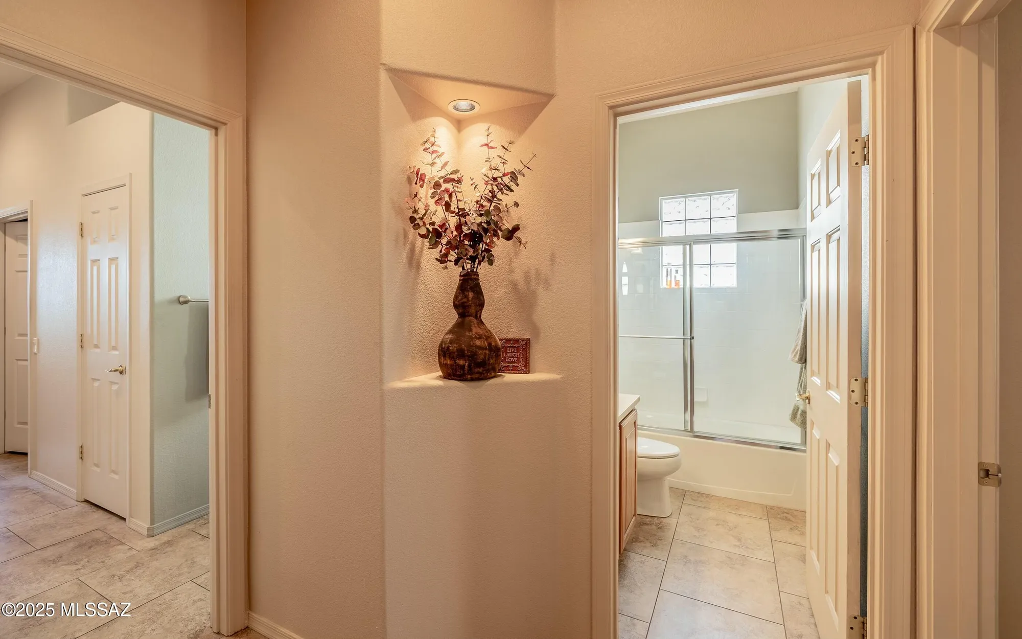 Property Slideshow image 13 of 35 | 12899 n eagle mesa pl, Marana, AZ, 85658