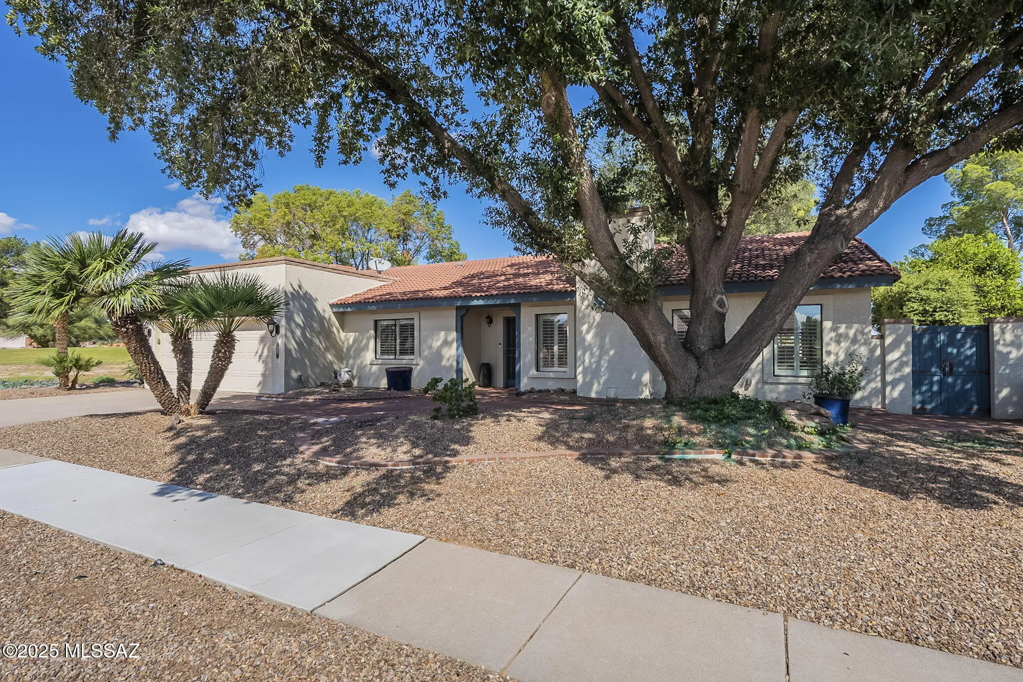 Property Slideshow image 1 of 50 | 1006 n paseo iris, Green Valley, AZ, 85614