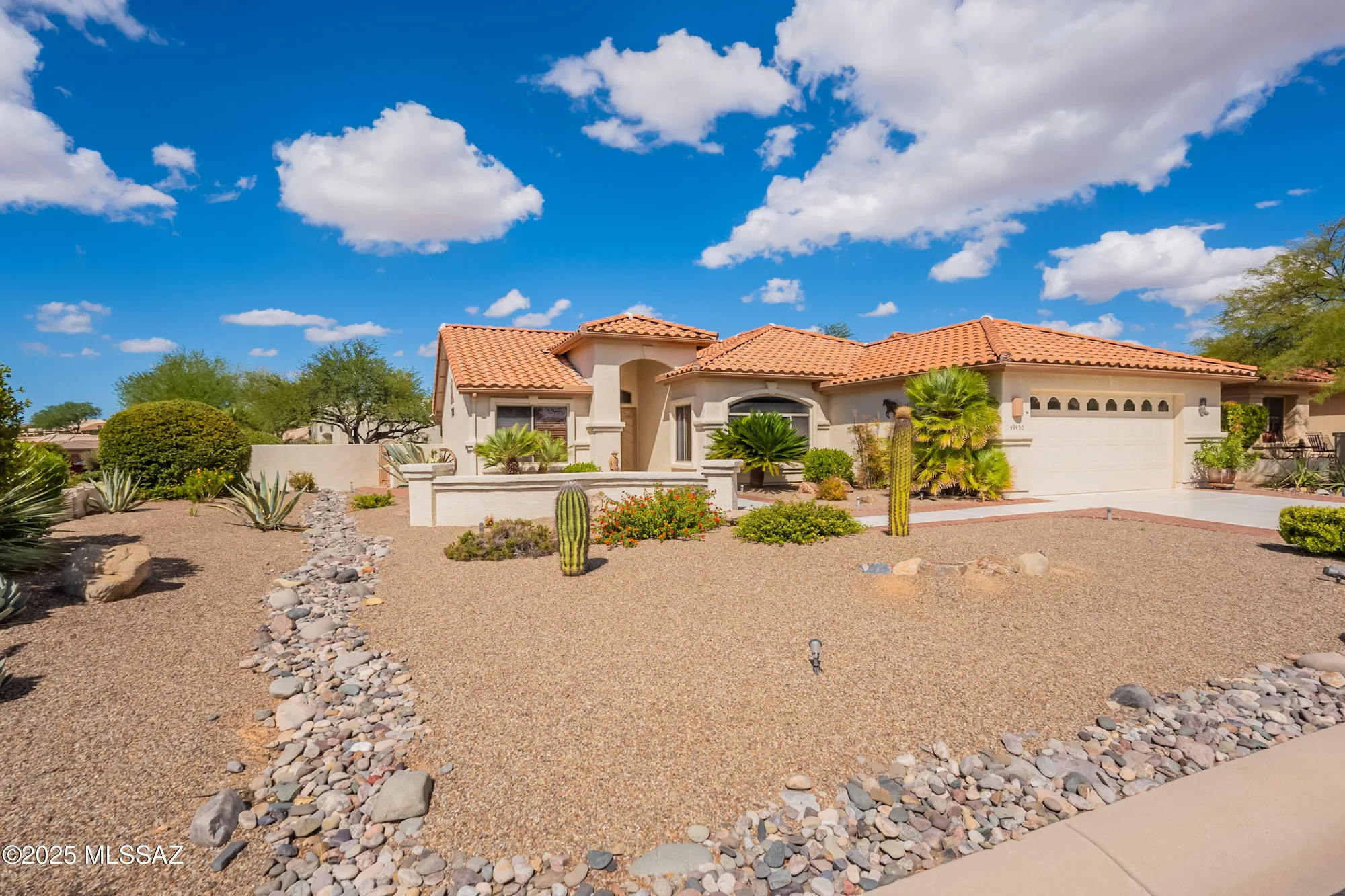 Property Slideshow image 9 of 45 | 39450 s mchaney ct, Tucson, AZ, 85739