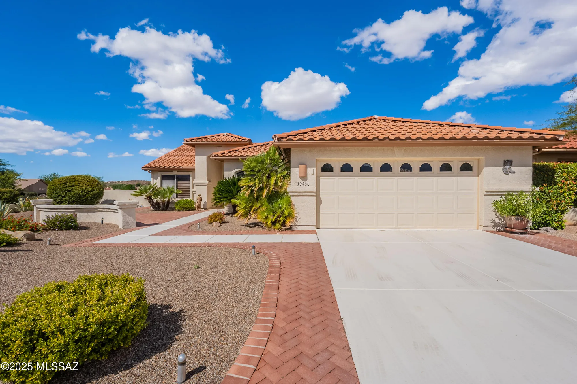 Property Slideshow image 7 of 45 | 39450 s mchaney ct, Tucson, AZ, 85739