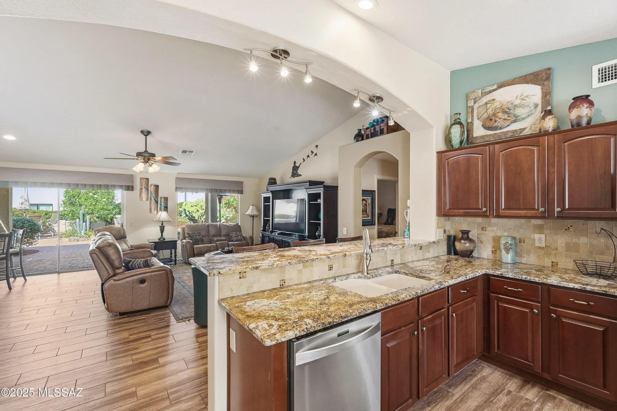 Property Slideshow image 14 of 45 | 39450 s mchaney ct, Tucson, AZ, 85739