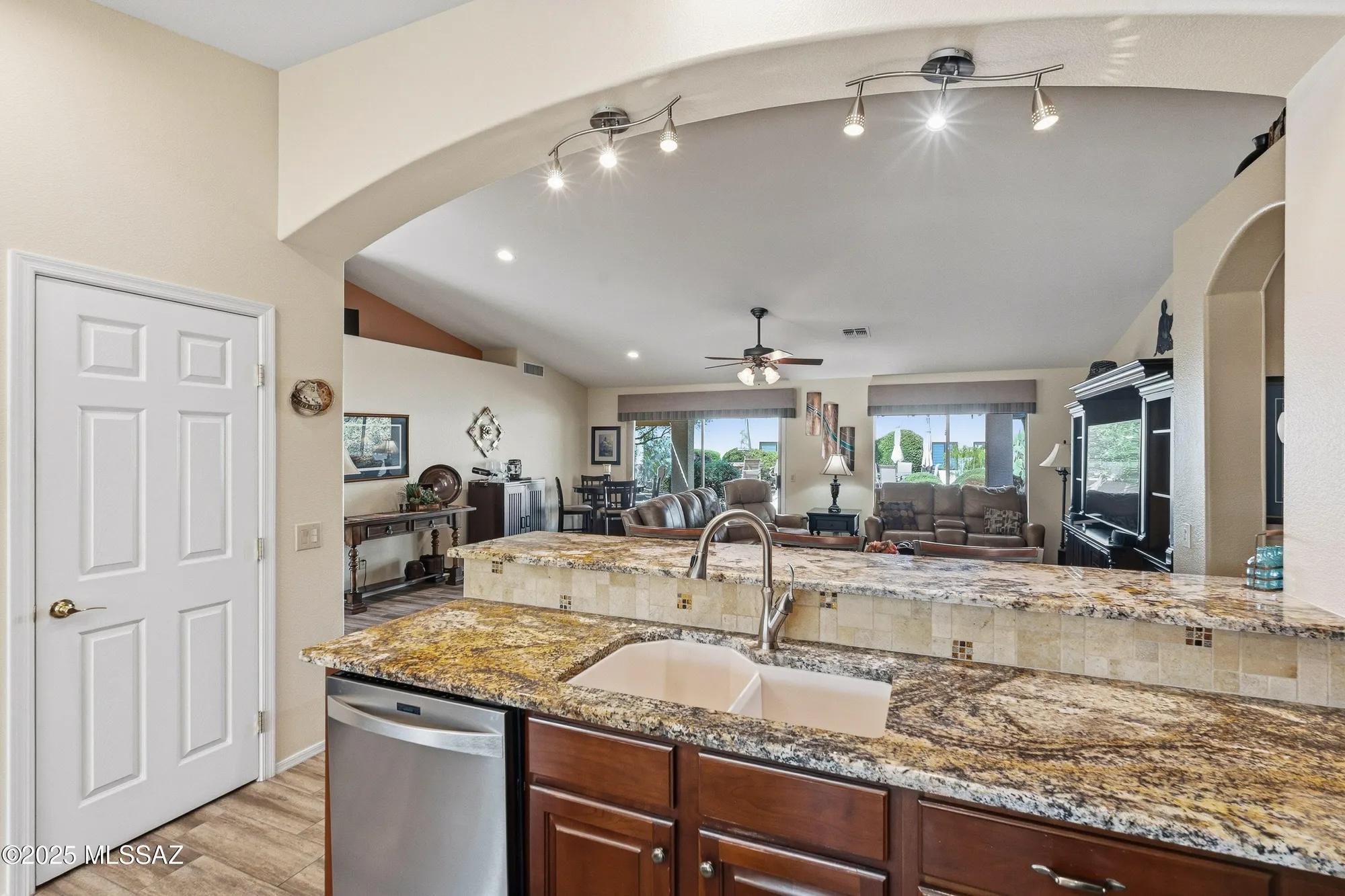 Property Slideshow image 15 of 45 | 39450 s mchaney ct, Tucson, AZ, 85739