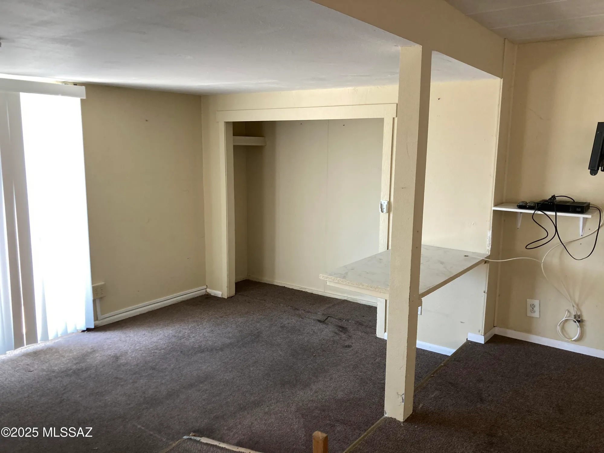 Property Slideshow image 11 of 18 | 176 w rama dr, Green Valley, AZ, 85614