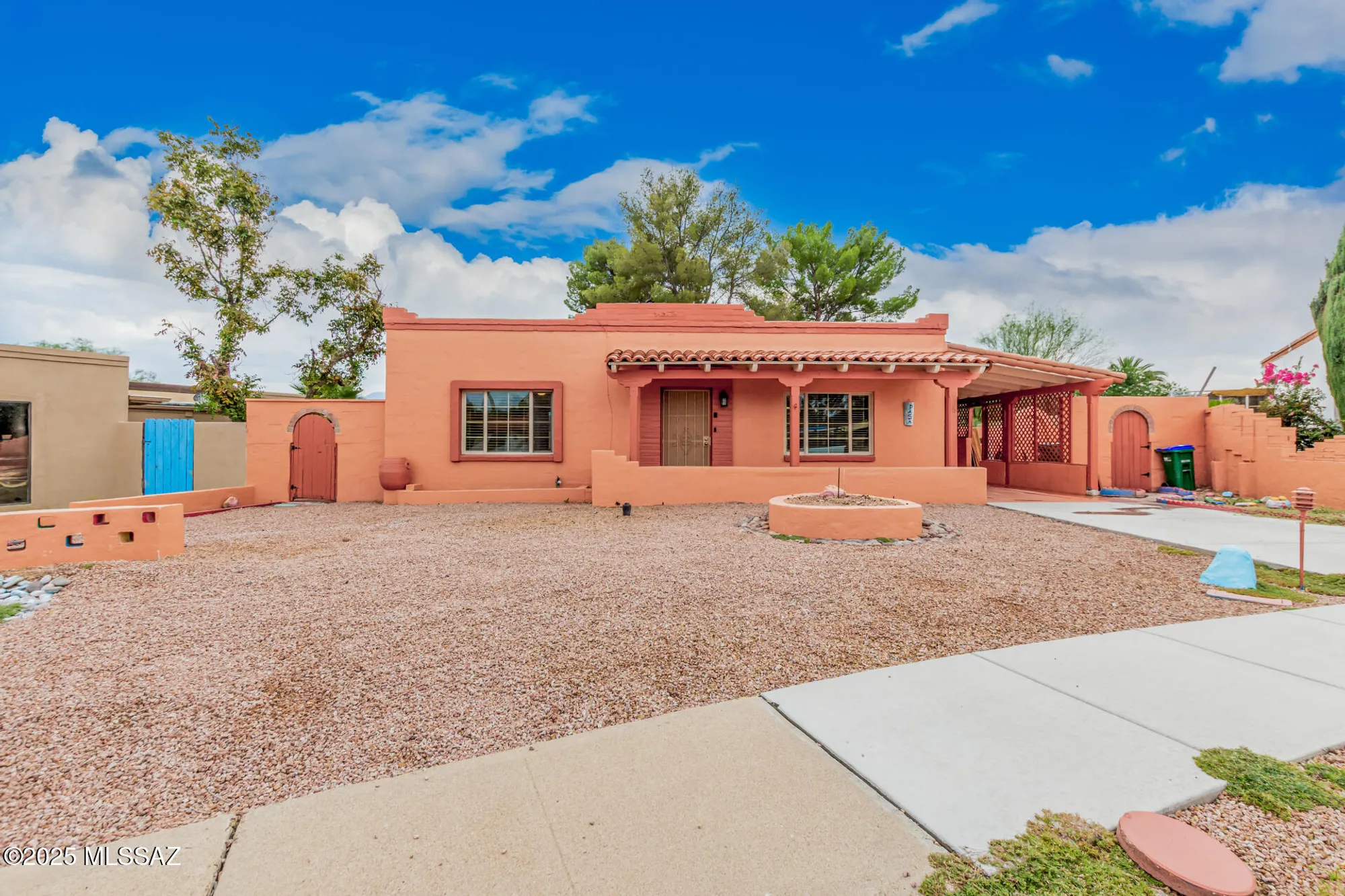Property Slideshow image 1 of 30 | 116 e la soledad, Green Valley, AZ, 85614