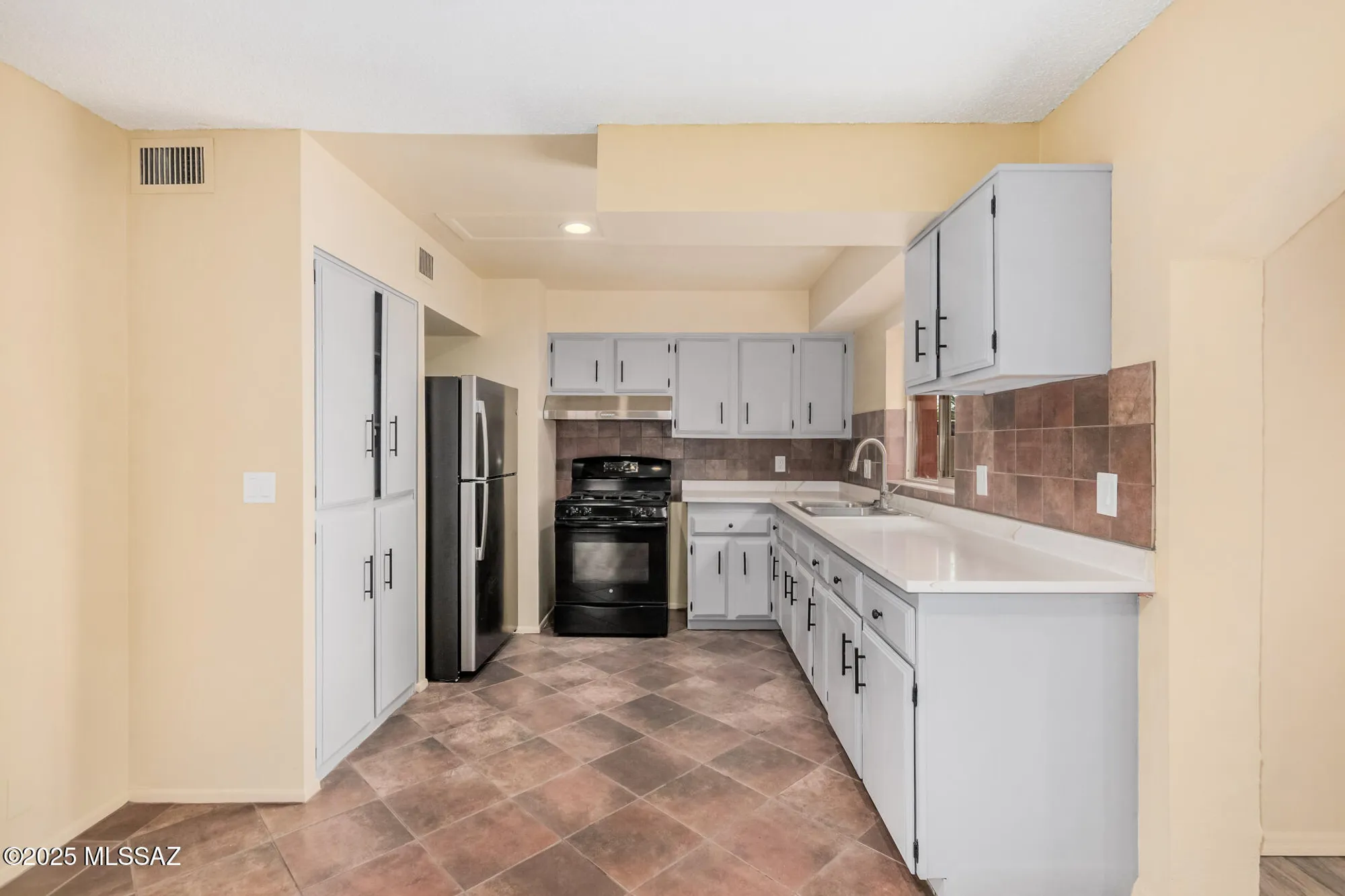 Property Slideshow image 11 of 30 | 116 e la soledad, Green Valley, AZ, 85614