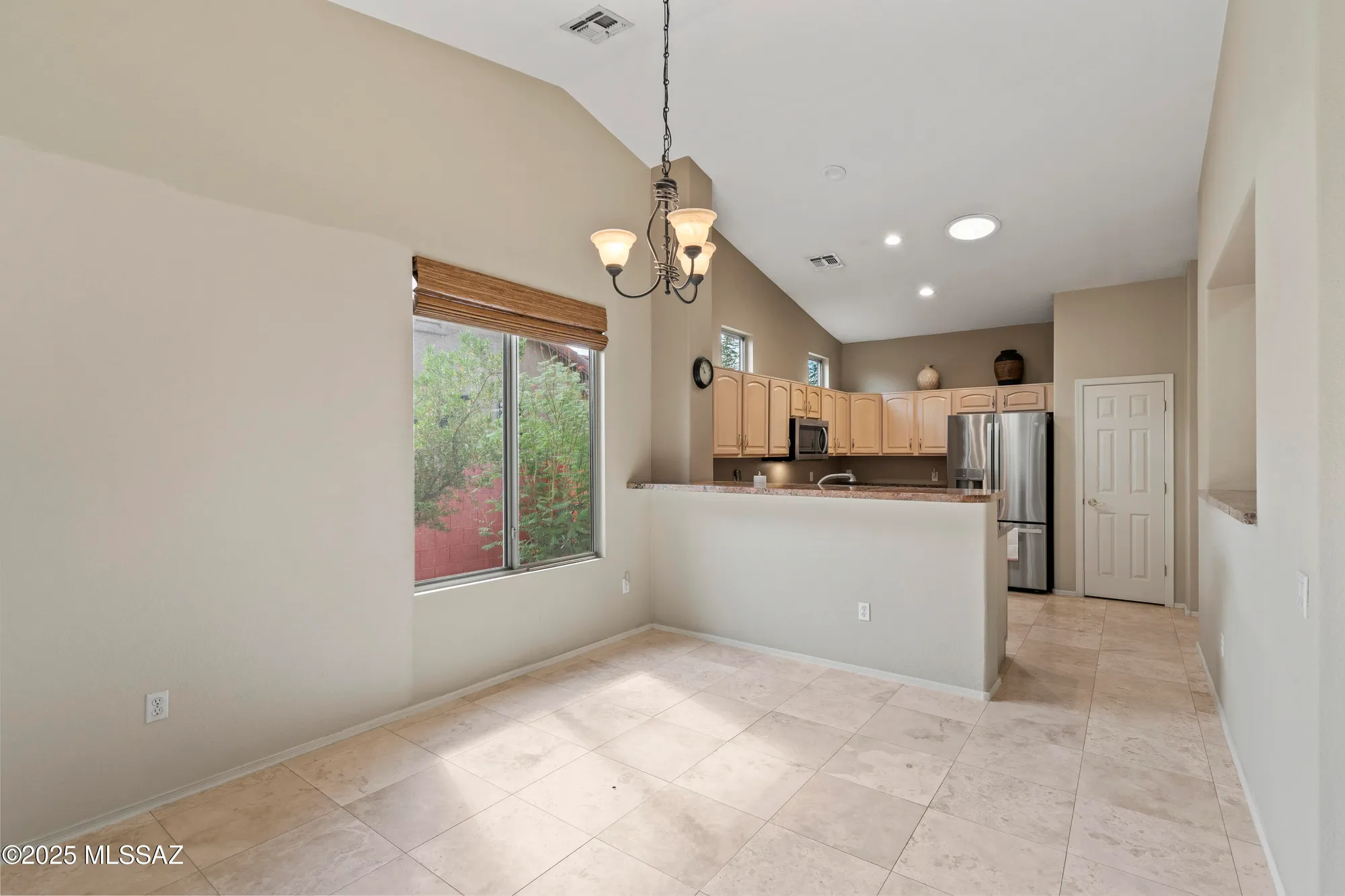 Property Slideshow image 16 of 42 | 7718 w madrigal dr, Tucson, AZ, 85743