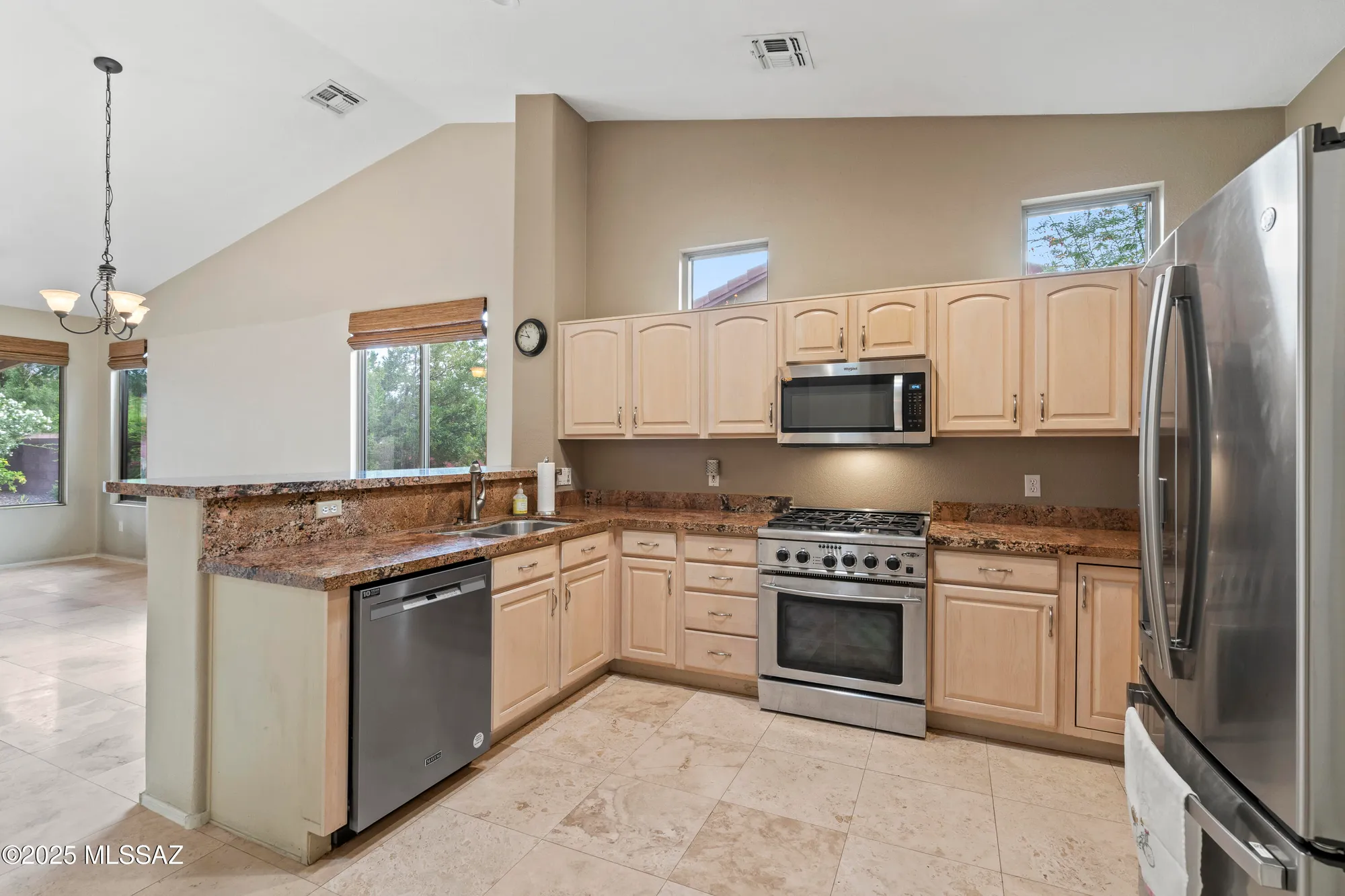 Property Slideshow image 20 of 42 | 7718 w madrigal dr, Tucson, AZ, 85743