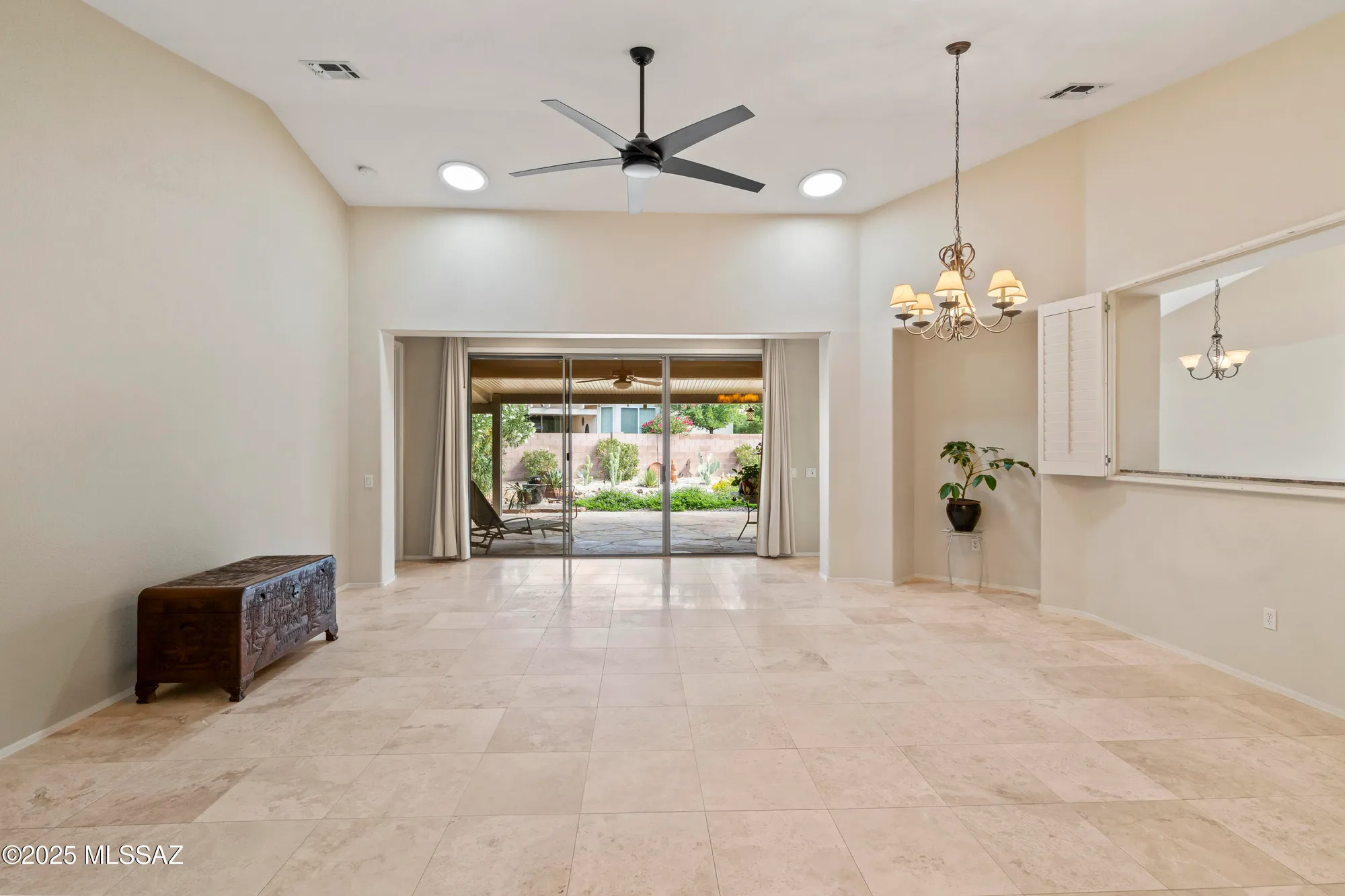 Property Slideshow image 14 of 42 | 7718 w madrigal dr, Tucson, AZ, 85743