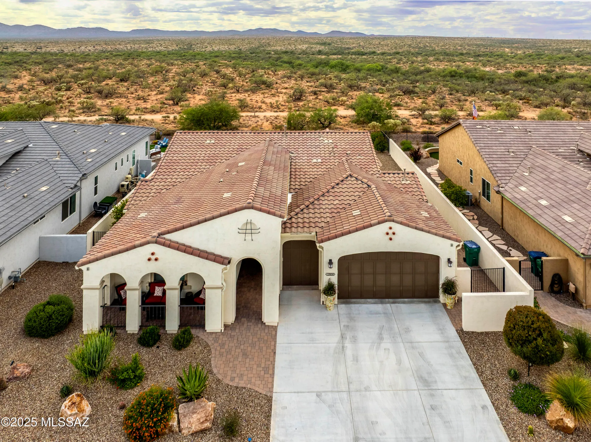 Property Slideshow image 2 of 50 | 32650 s cattle trl, Oracle, AZ, 85623