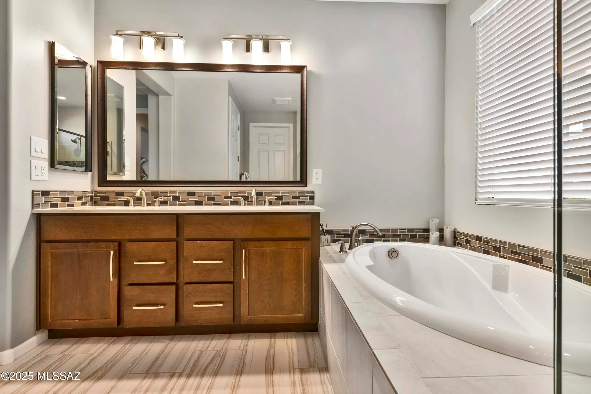 Property Slideshow image 21 of 50 | 32650 s cattle trl, Oracle, AZ, 85623