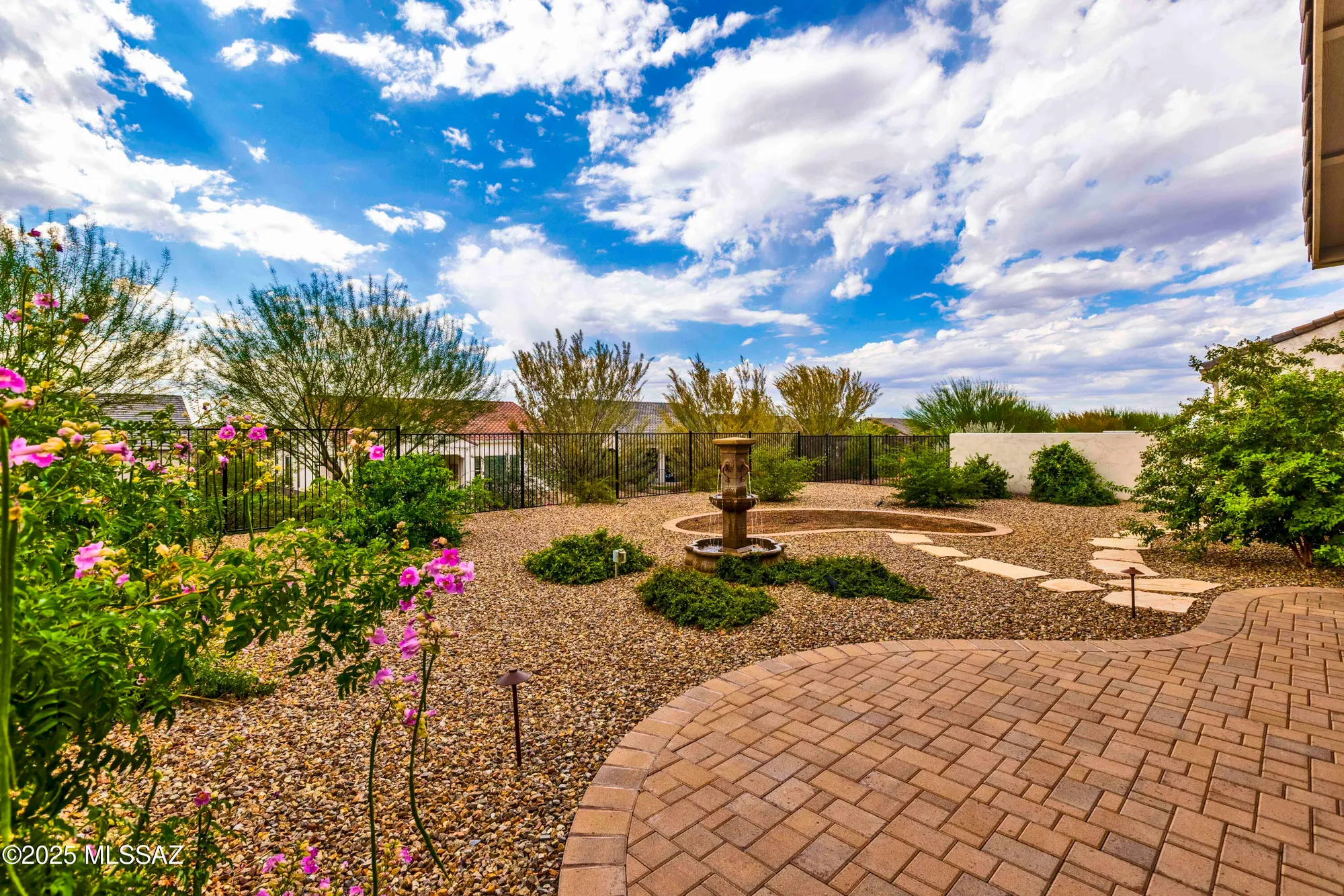 Property Slideshow image 9 of 33 | 30654 s chestnut way, Oracle, AZ, 85623