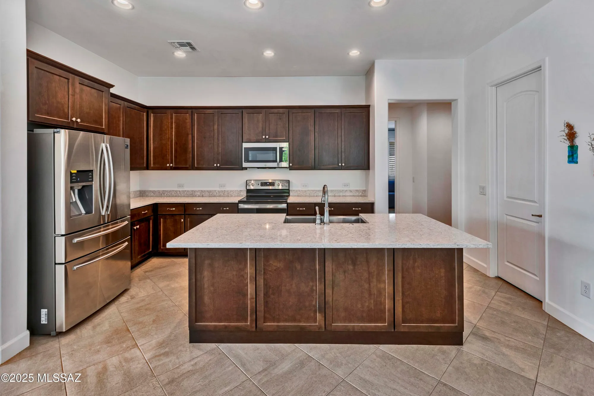 Property Slideshow image 14 of 33 | 30654 s chestnut way, Oracle, AZ, 85623