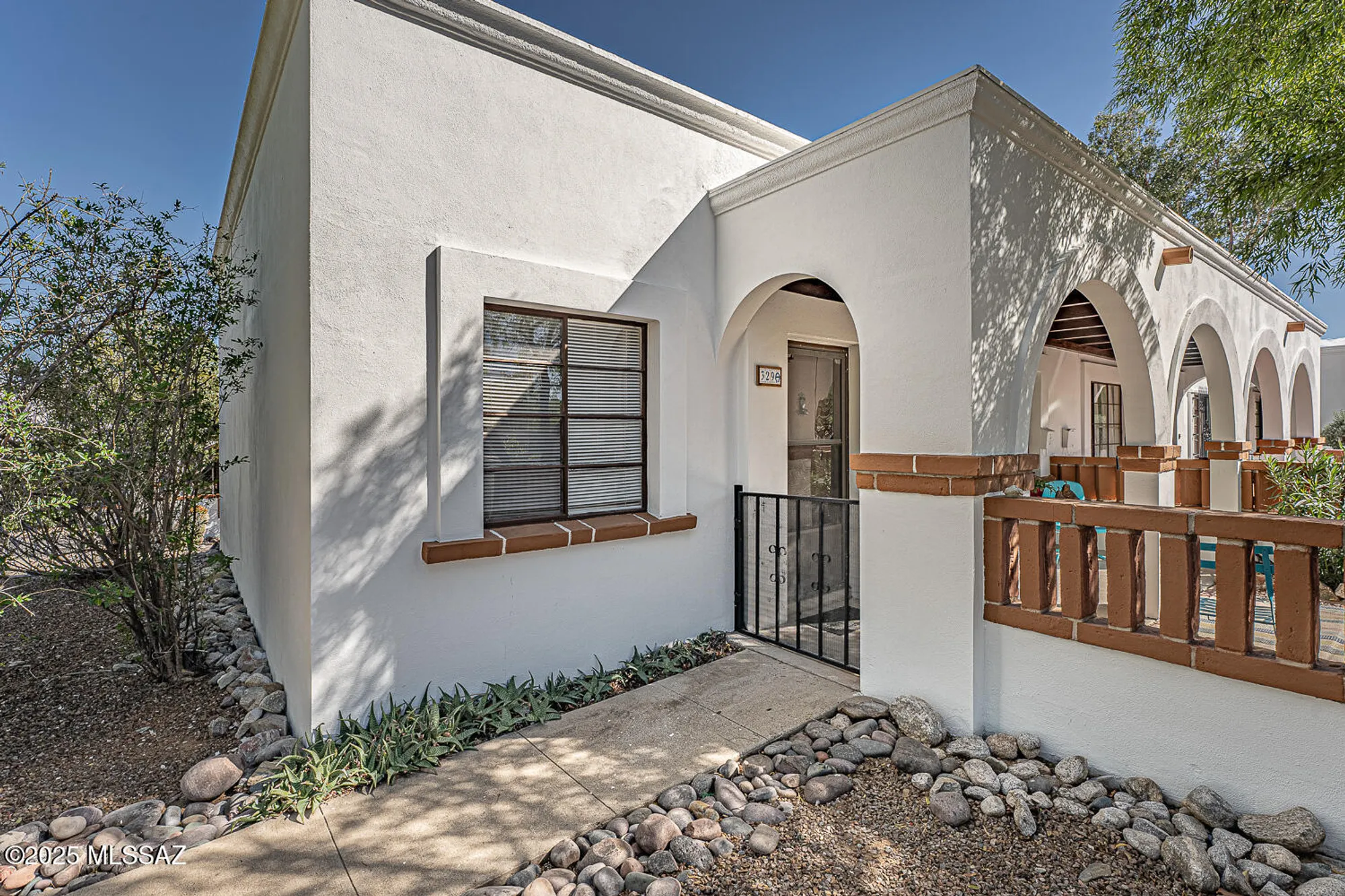 Property Slideshow image 21 of 25 | 329 s paseo tierra a, Green Valley, AZ, 85614