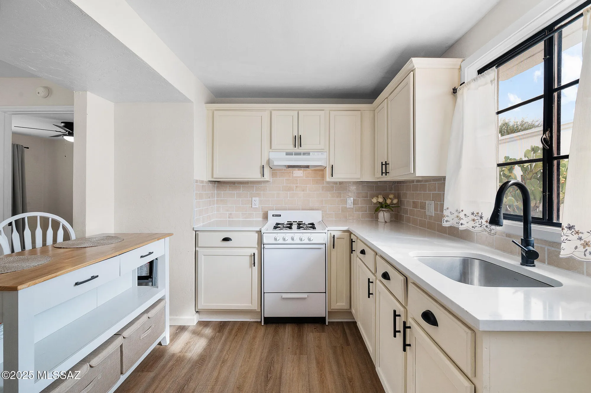 Property Slideshow image 14 of 33 | 435 s paseo lobo b, Green Valley, AZ, 85614