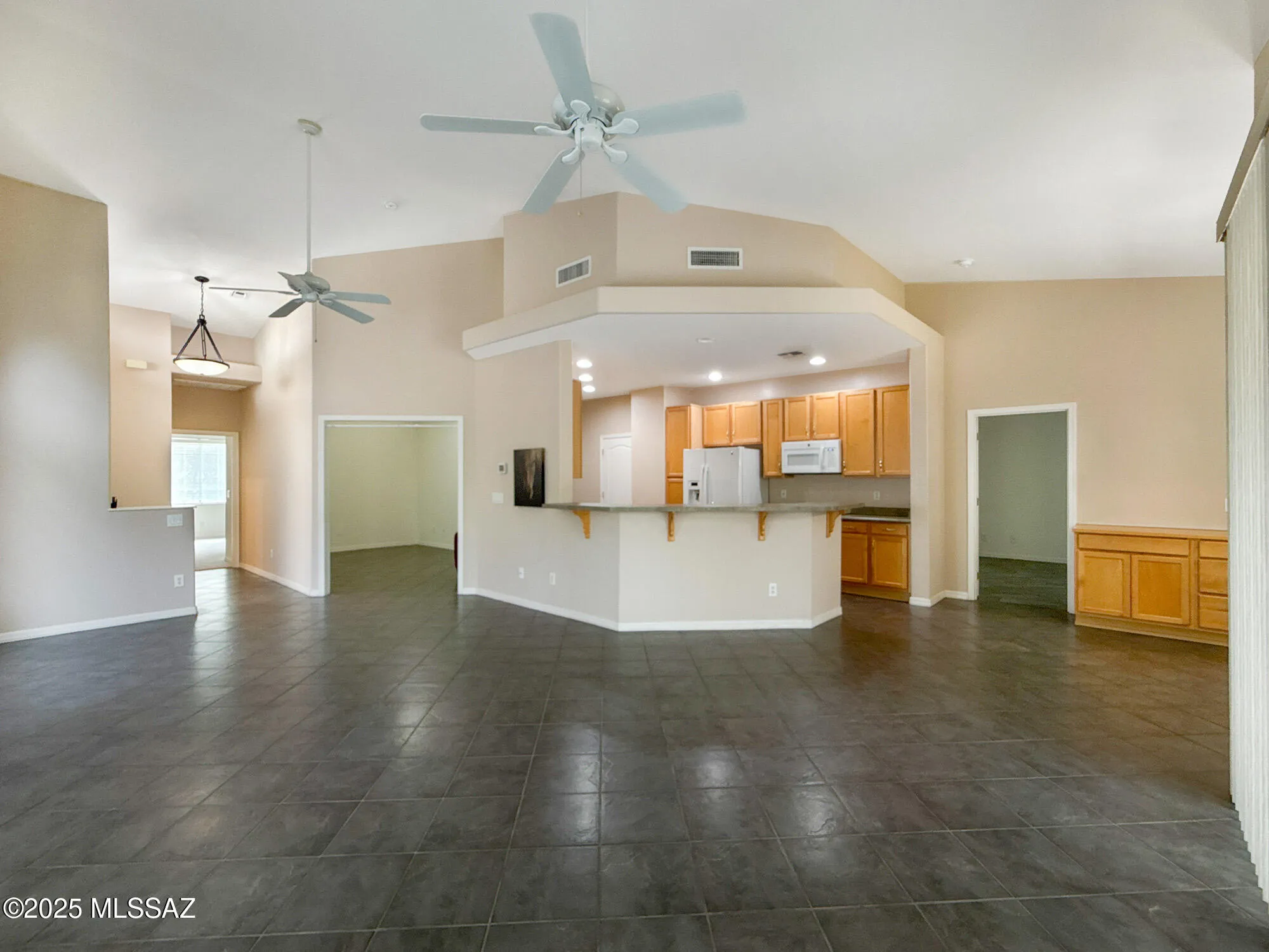 Property Slideshow image 15 of 27 | 13401 n rancho vistoso blvd unit 213, Oro Valley, AZ, 85755