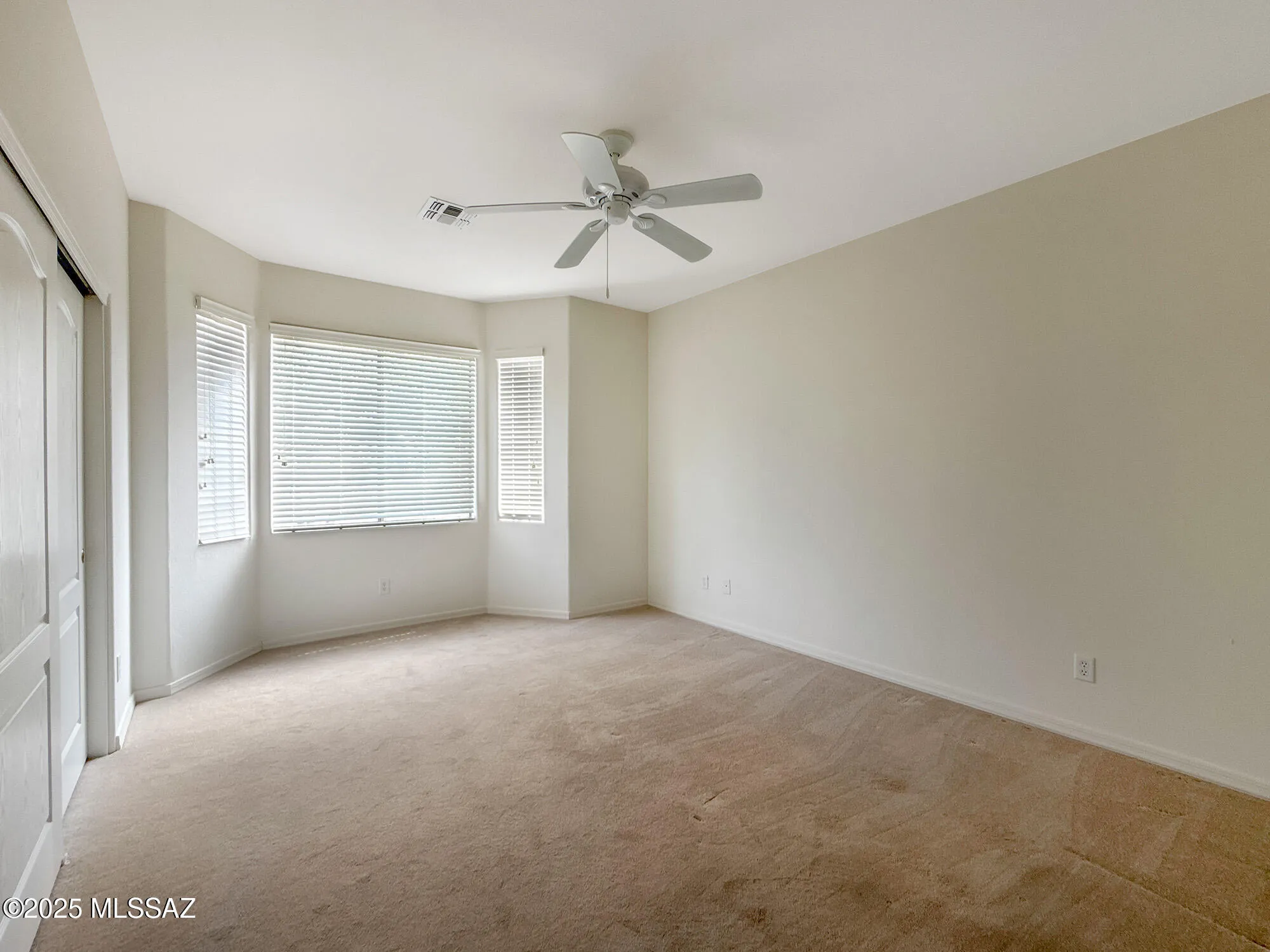 Property Slideshow image 10 of 27 | 13401 n rancho vistoso blvd unit 213, Oro Valley, AZ, 85755