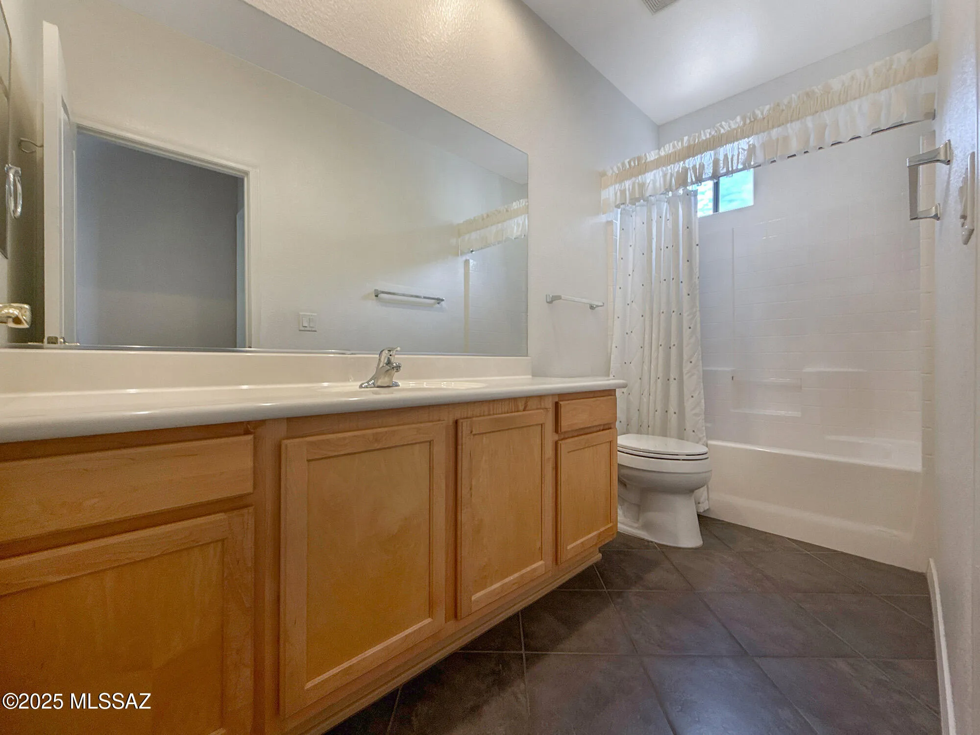 Property Slideshow image 8 of 27 | 13401 n rancho vistoso blvd unit 213, Oro Valley, AZ, 85755