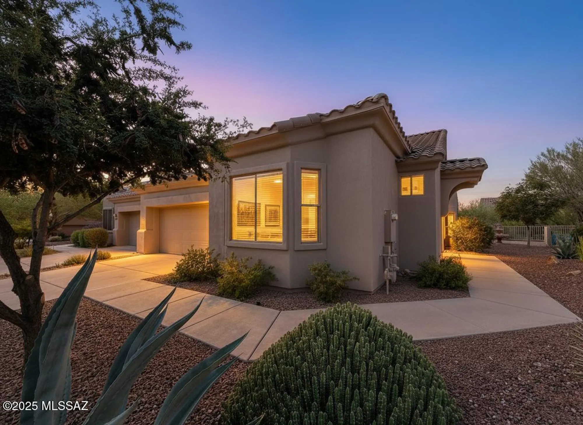 Property Slideshow image 2 of 27 | 13401 n rancho vistoso blvd unit 213, Oro Valley, AZ, 85755