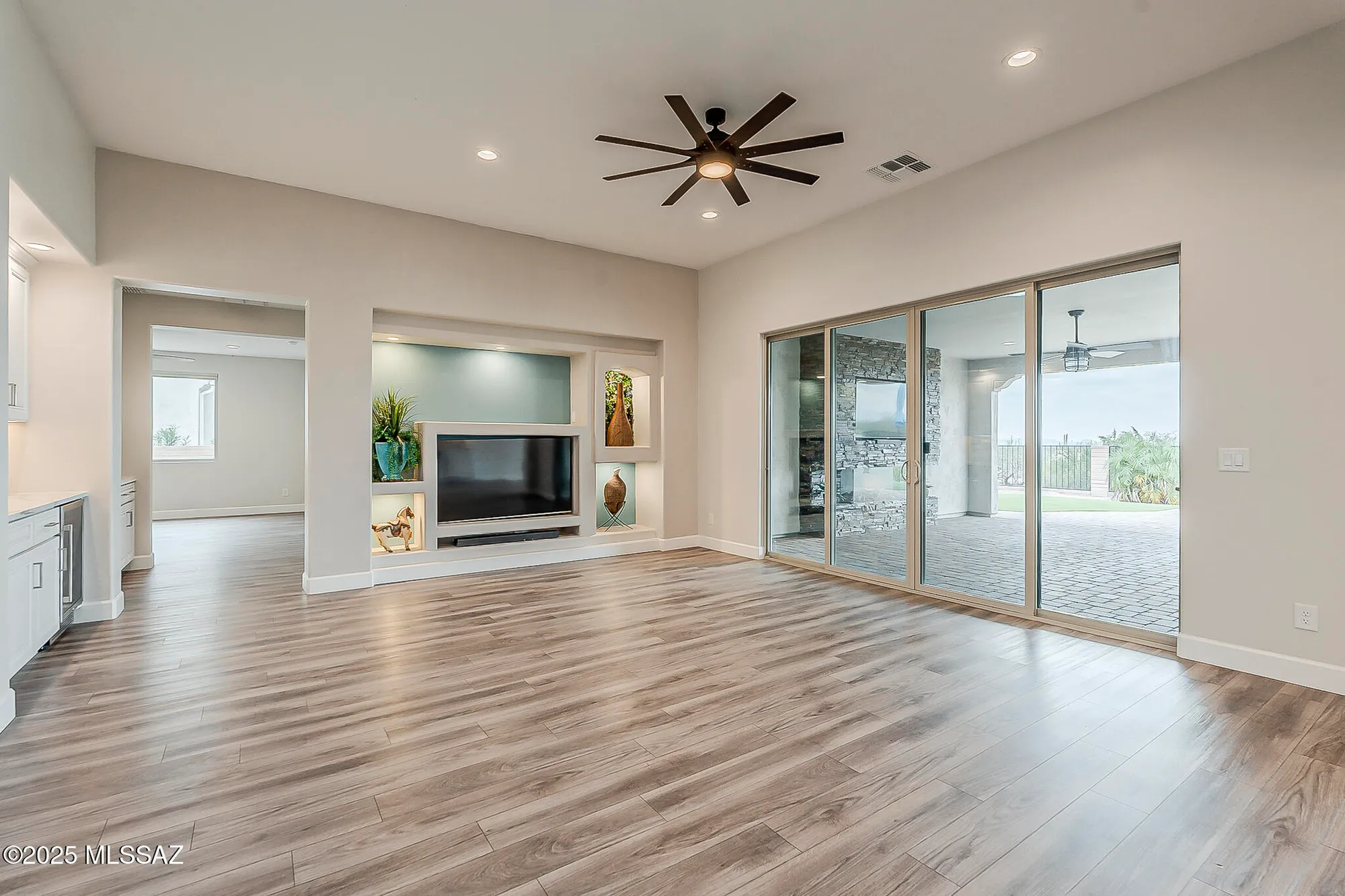 Property Slideshow image 9 of 51 | 2333 e copper valley way, Green Valley, AZ, 85614