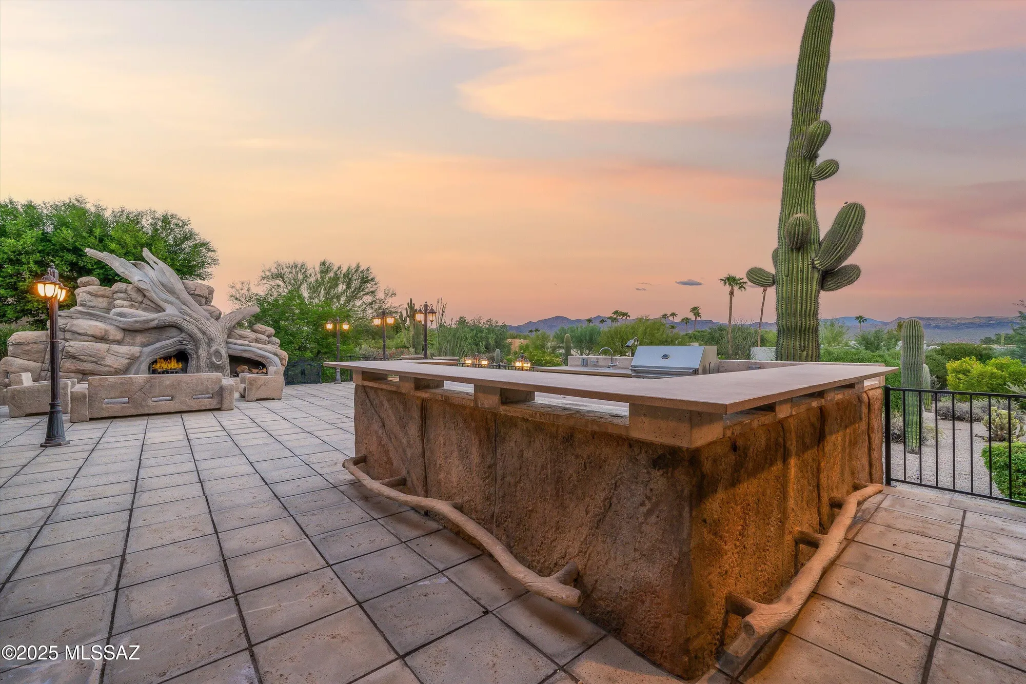 Property Slideshow image 41 of 52 | 26607 n avenida del ray, Scottsdale, AZ, 85263