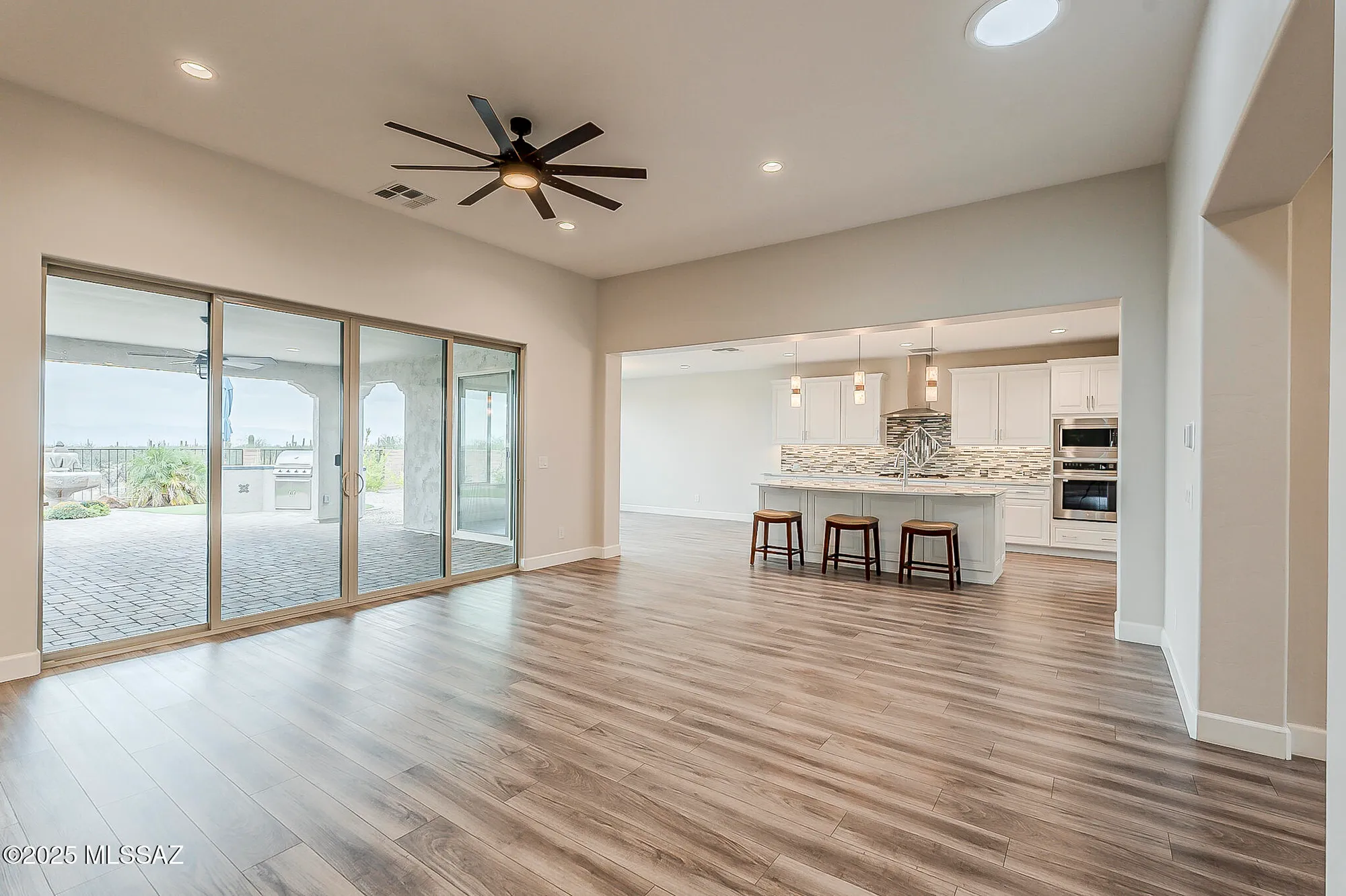 Property Slideshow image 7 of 51 | 2333 e copper valley way, Green Valley, AZ, 85614