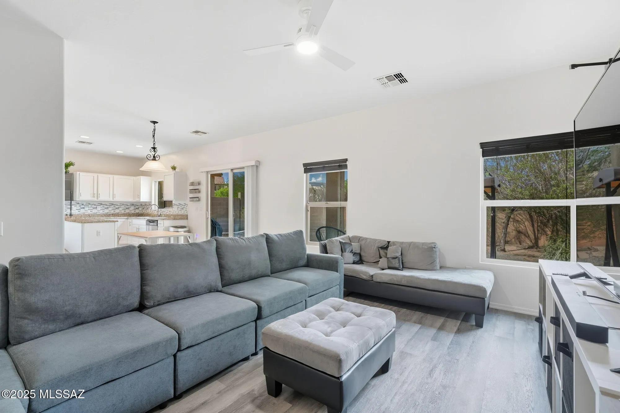 Property Slideshow image 12 of 31 | 892 w calle valenciana, Sahuarita, AZ, 85629