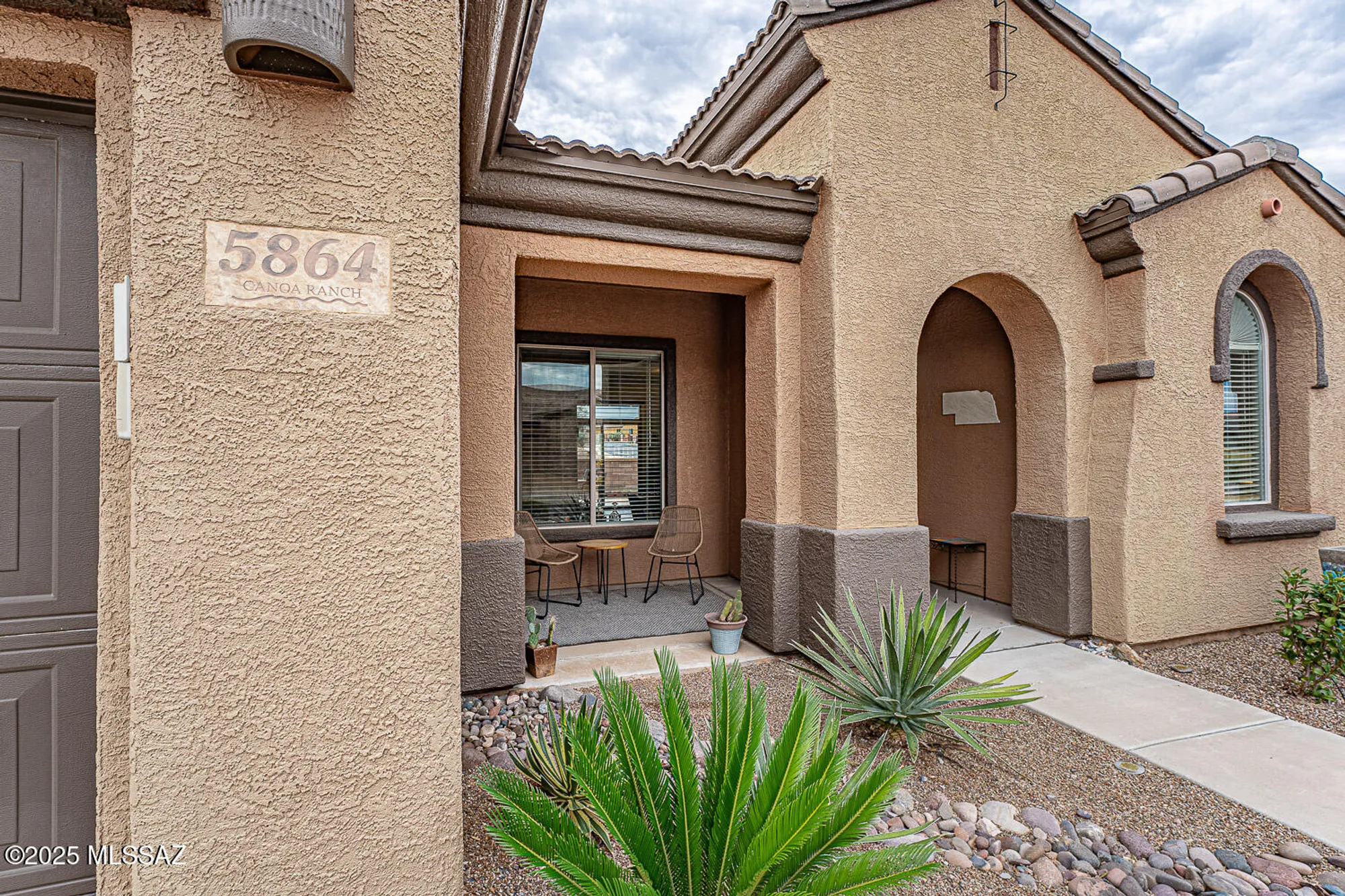Property Slideshow image 2 of 29 | 5864 s azure vista way, Green Valley, AZ, 85622