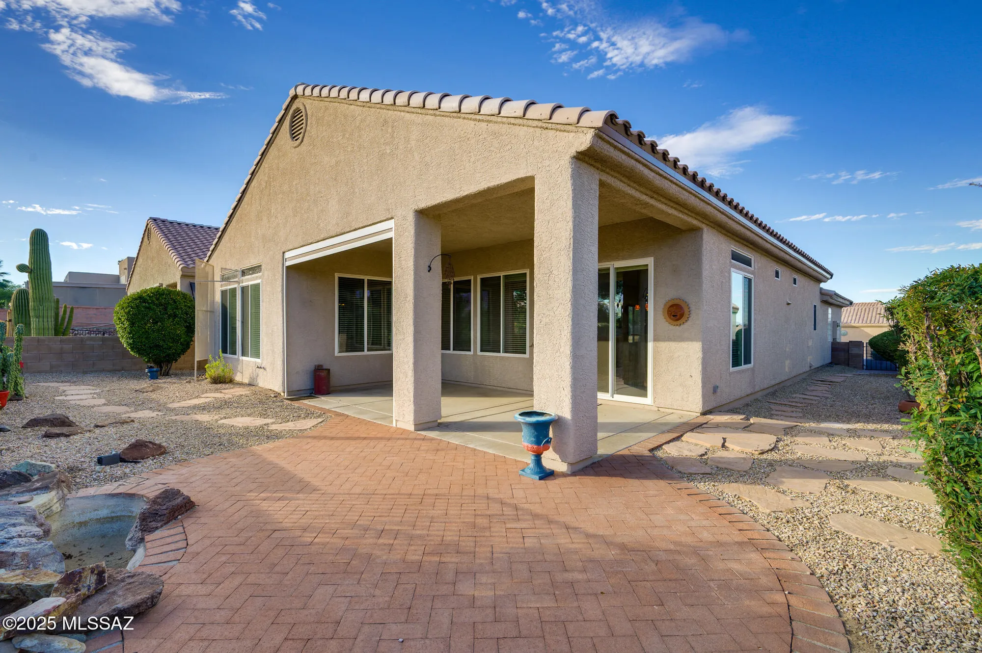 Property Slideshow image 23 of 30 | 336 w sunrise vista dr, Green Valley, AZ, 85614