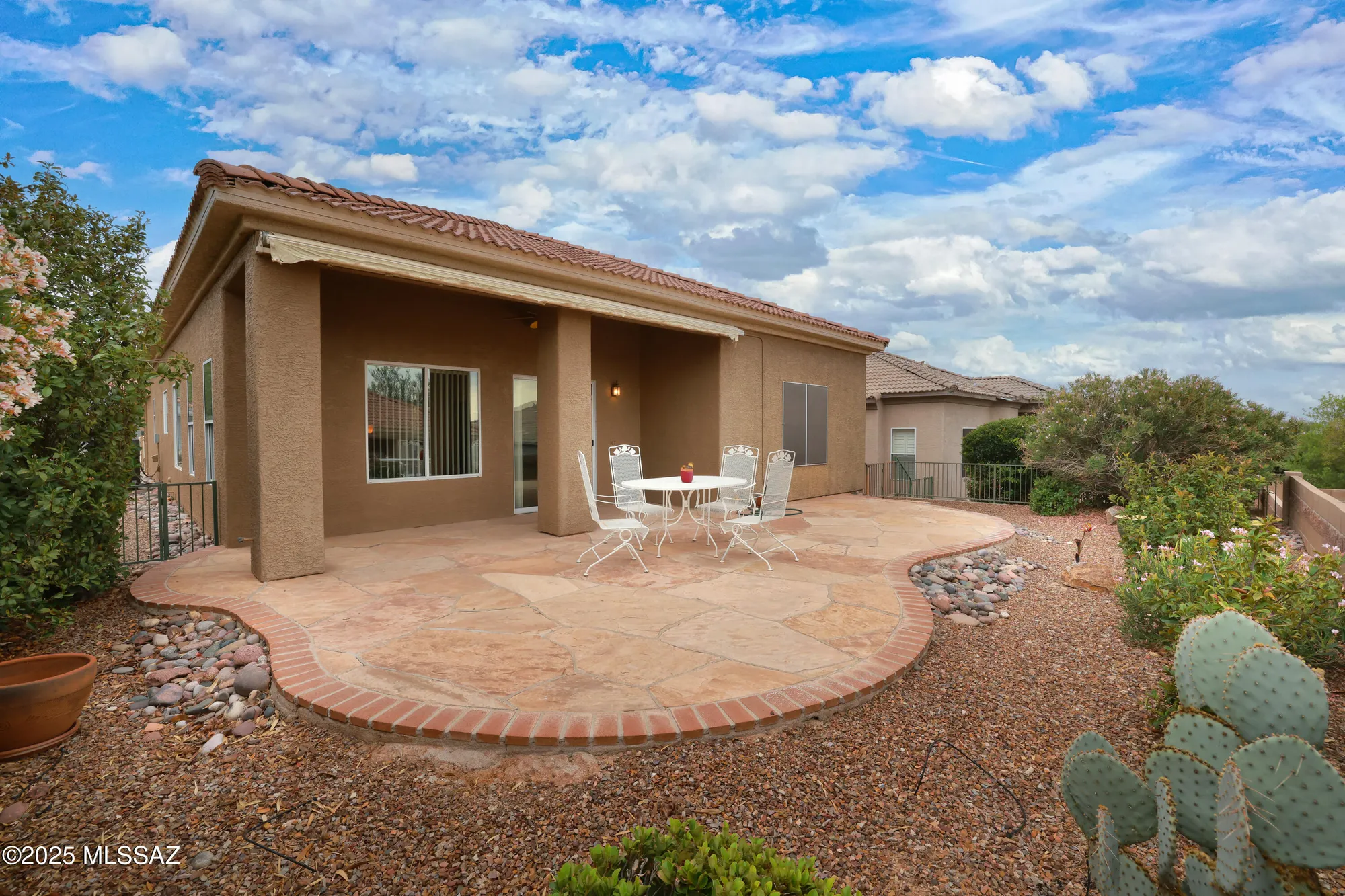 Property Slideshow image 22 of 28 | 13575 n holly grape dr, Marana, AZ, 85658
