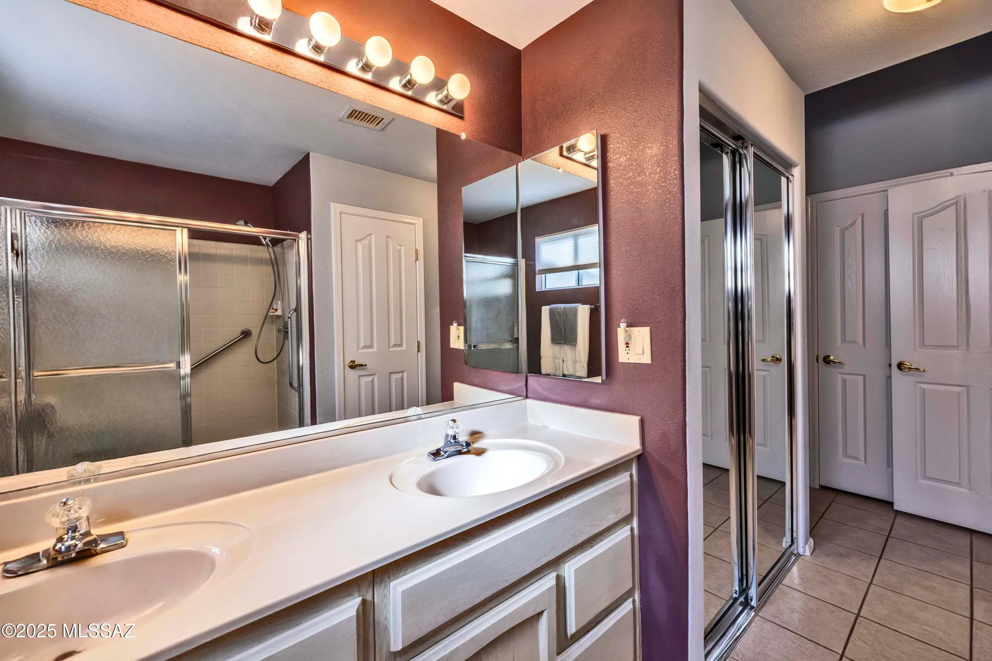 Property Slideshow image 23 of 50 | 63648 e edgeview ln, Tucson, AZ, 85739