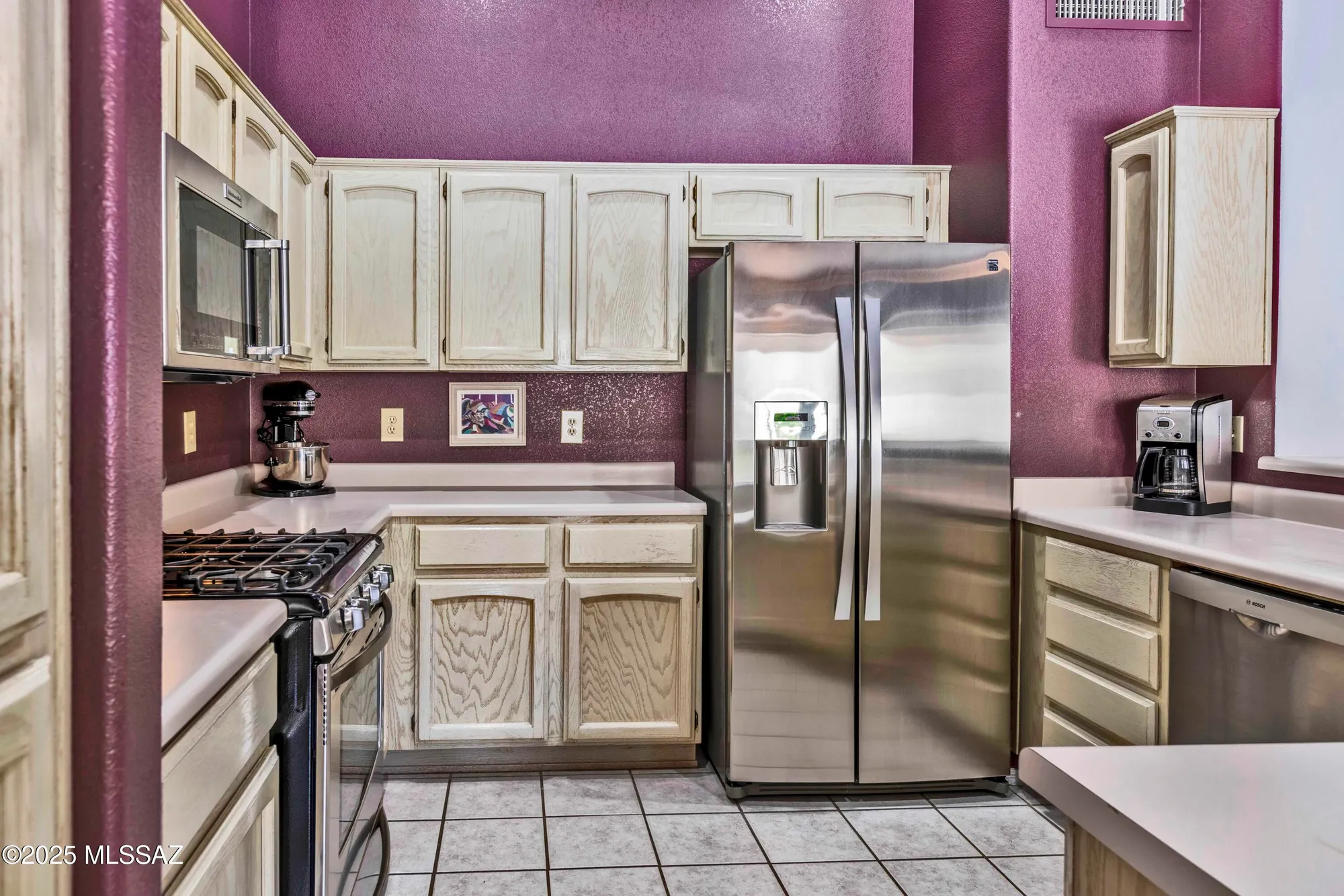 Property Slideshow image 16 of 50 | 63648 e edgeview ln, Tucson, AZ, 85739