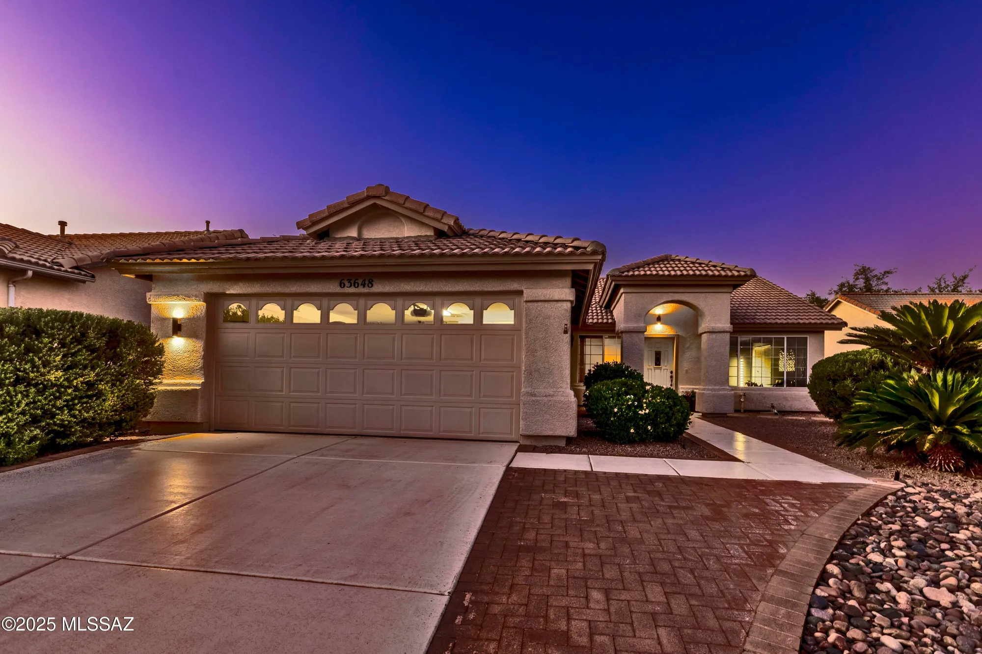 Property Slideshow image 3 of 50 | 63648 e edgeview ln, Tucson, AZ, 85739