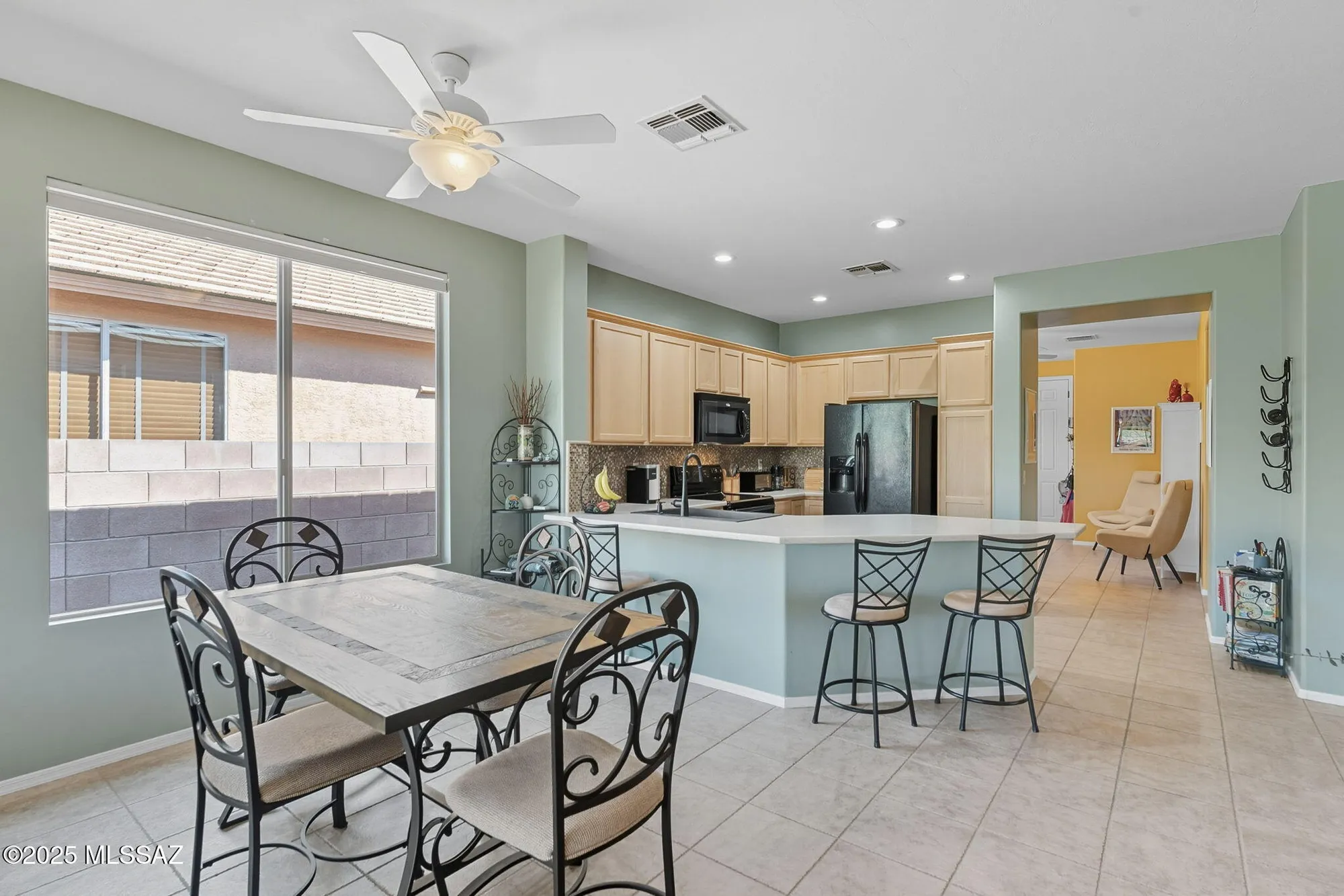 Property Slideshow image 16 of 40 | 897 n delacroix dr, Green Valley, AZ, 85614