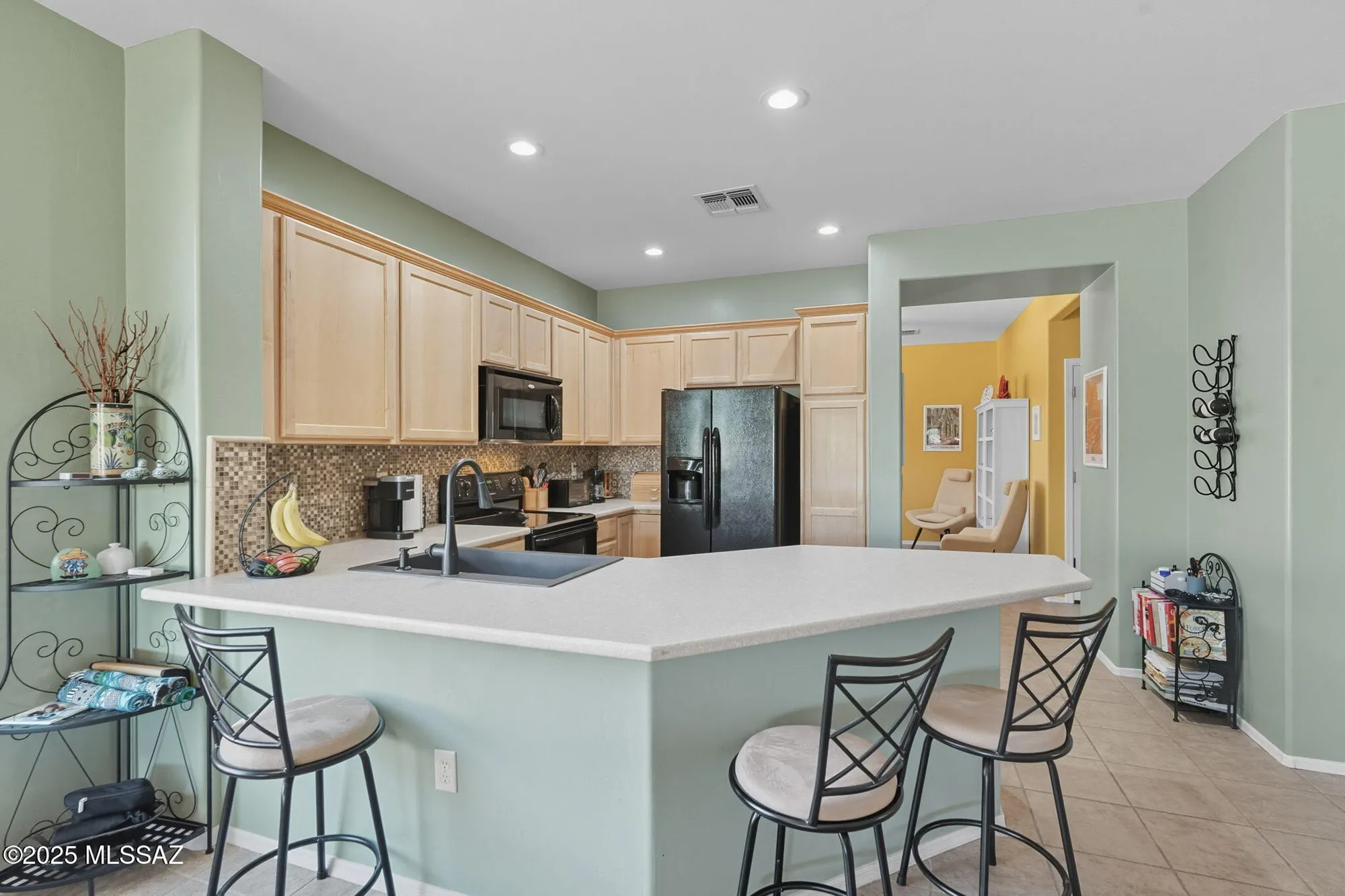 Property Slideshow image 17 of 40 | 897 n delacroix dr, Green Valley, AZ, 85614