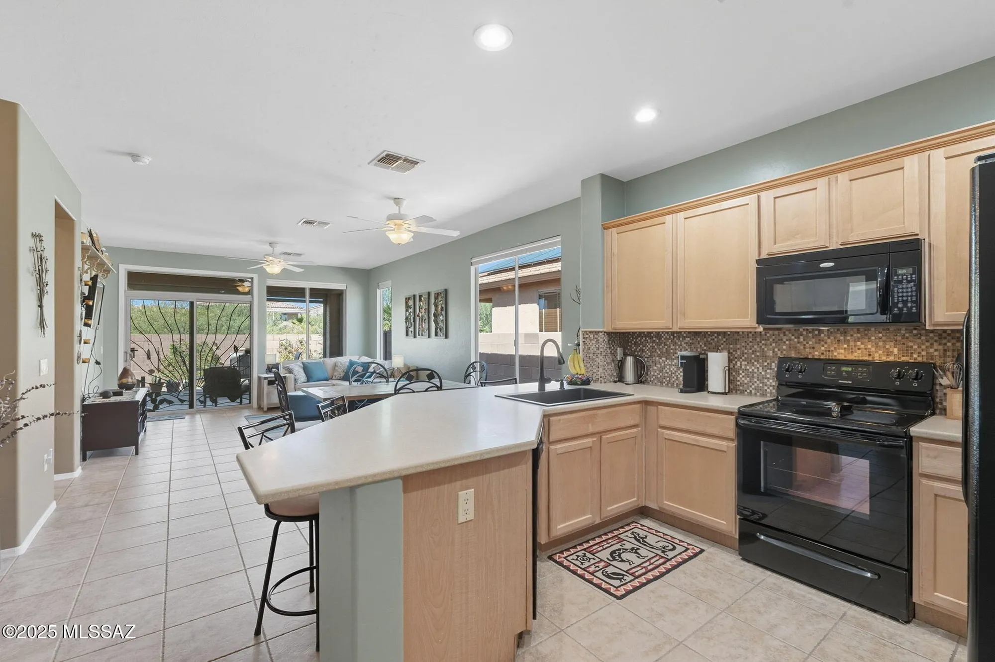 Property Slideshow image 20 of 40 | 897 n delacroix dr, Green Valley, AZ, 85614