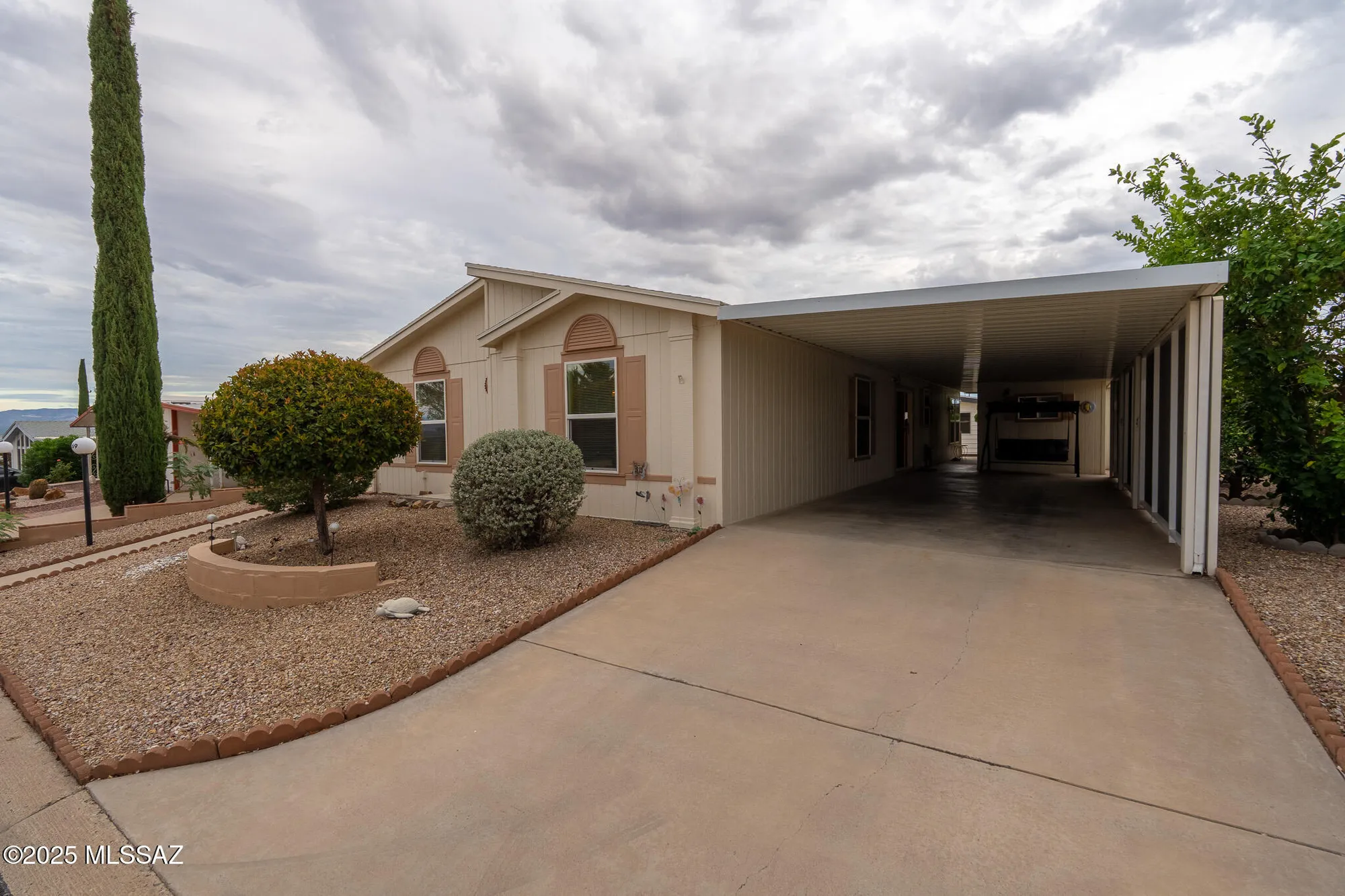 Property Slideshow image 1 of 33 | 269 w rama dr, Green Valley, AZ, 85614