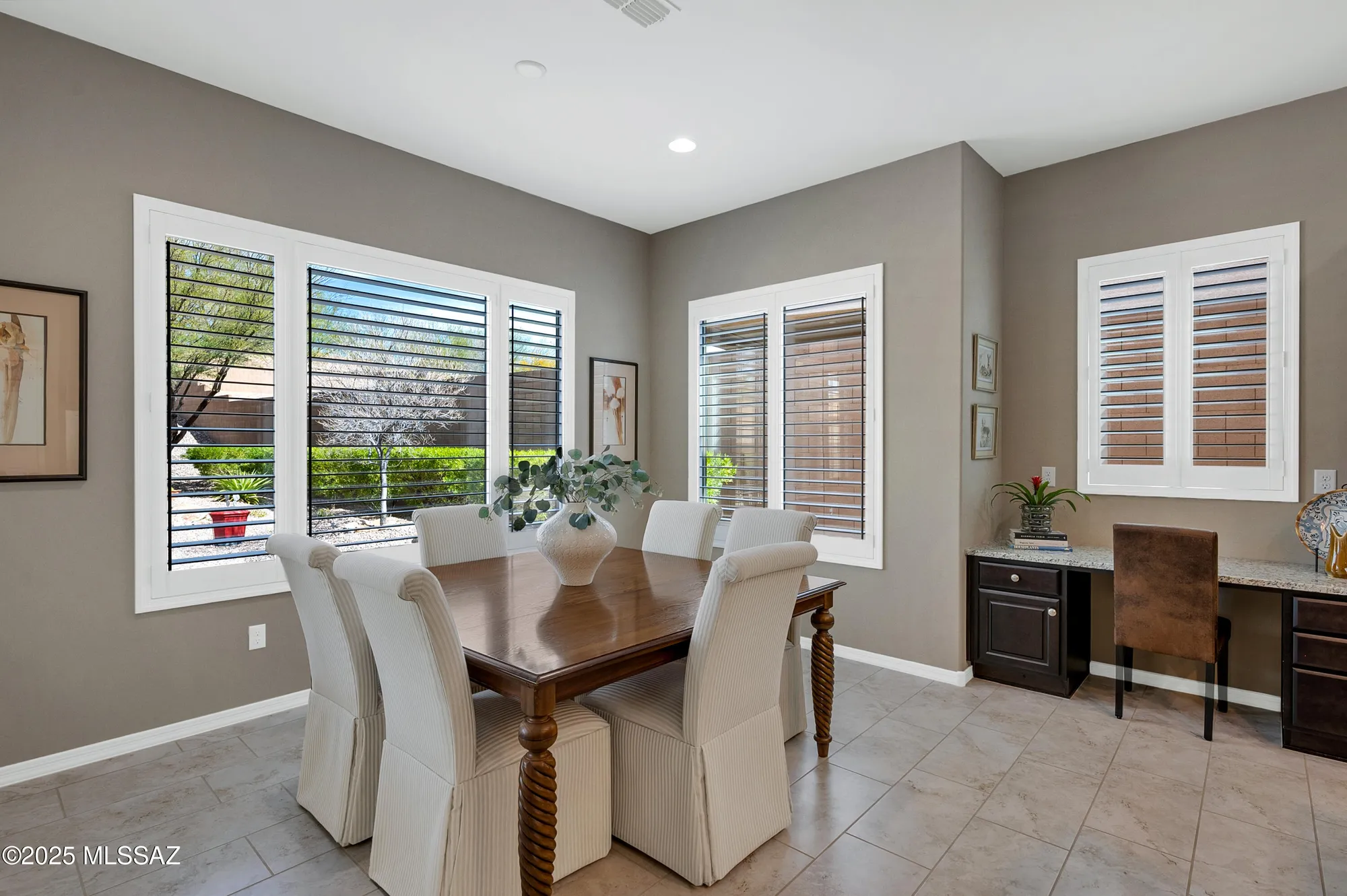 Property Slideshow image 13 of 27 | 14077 n bright angel trl, Marana, AZ, 85658