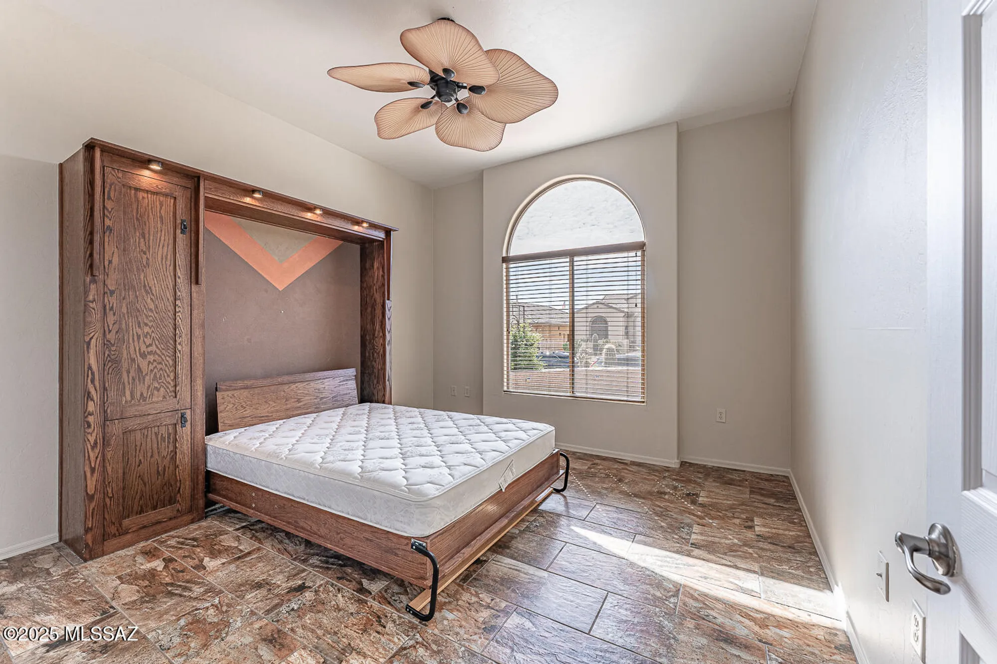 Property Slideshow image 30 of 48 | 2048 w cactus run dr, Green Valley, AZ, 85622