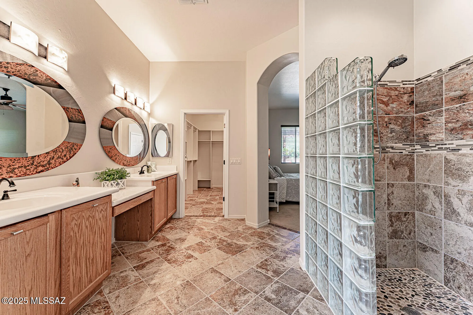 Property Slideshow image 27 of 48 | 2048 w cactus run dr, Green Valley, AZ, 85622