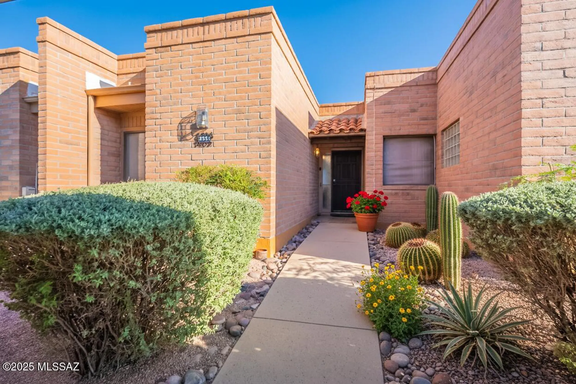 Property Slideshow image 1 of 21 | 2521 s calle de humes, Green Valley, AZ, 85622