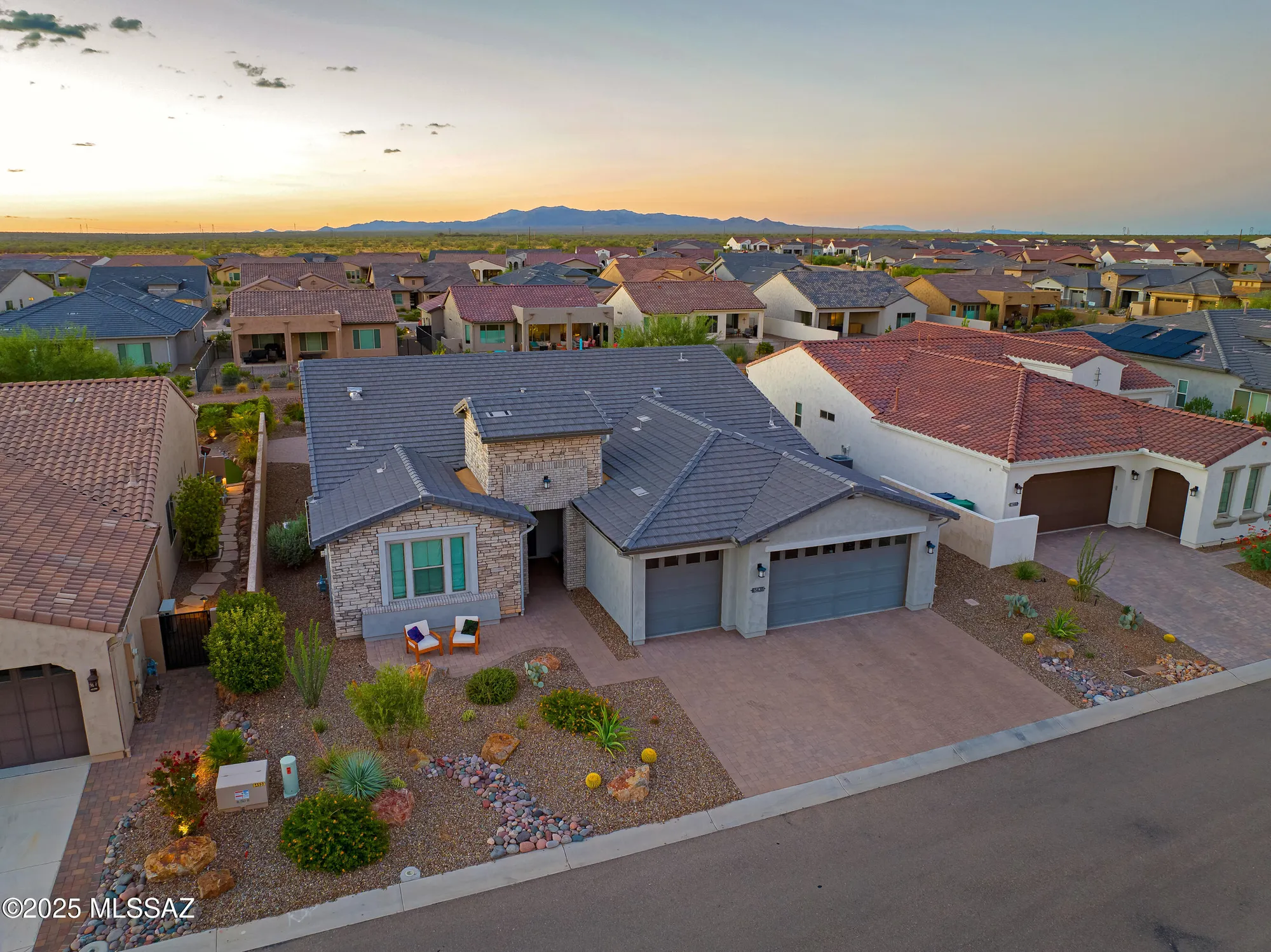 Property Slideshow image 23 of 33 | 61438 e shale rd, Oracle, AZ, 85623