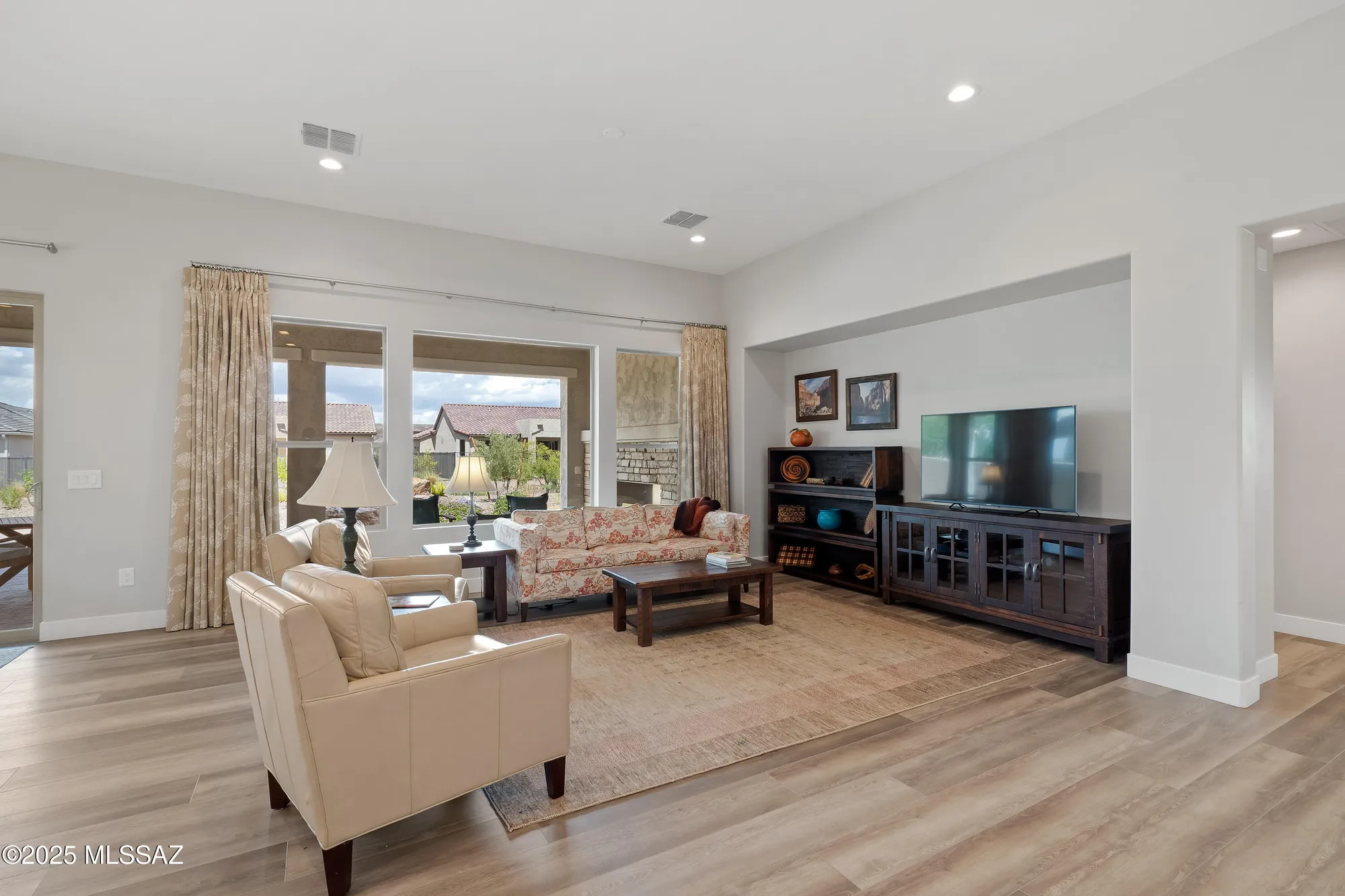 Property Slideshow image 3 of 33 | 61438 e shale rd, Oracle, AZ, 85623