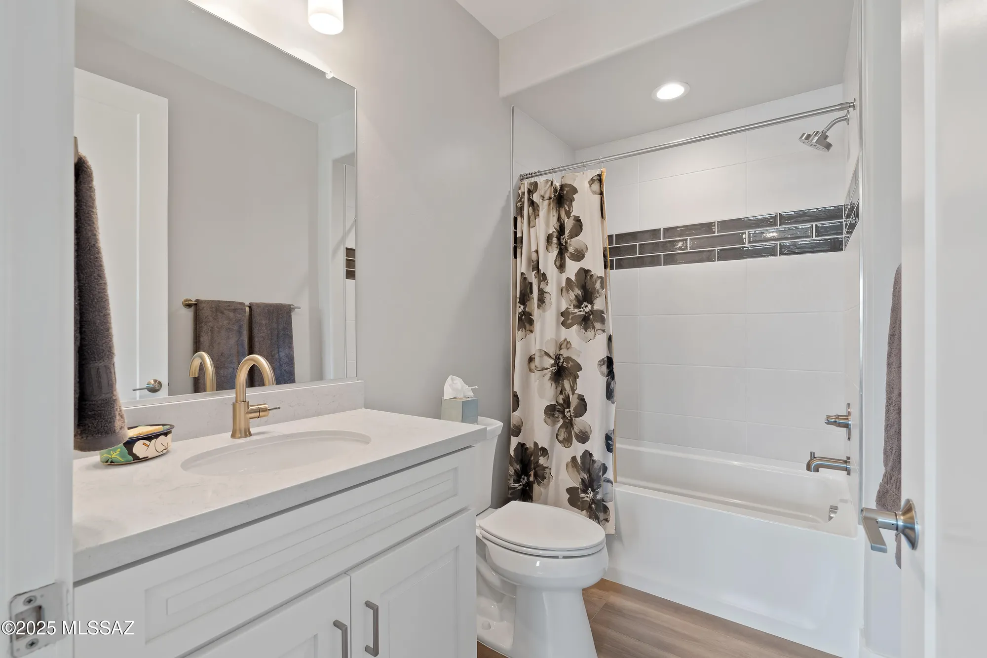 Property Slideshow image 16 of 33 | 61438 e shale rd, Oracle, AZ, 85623