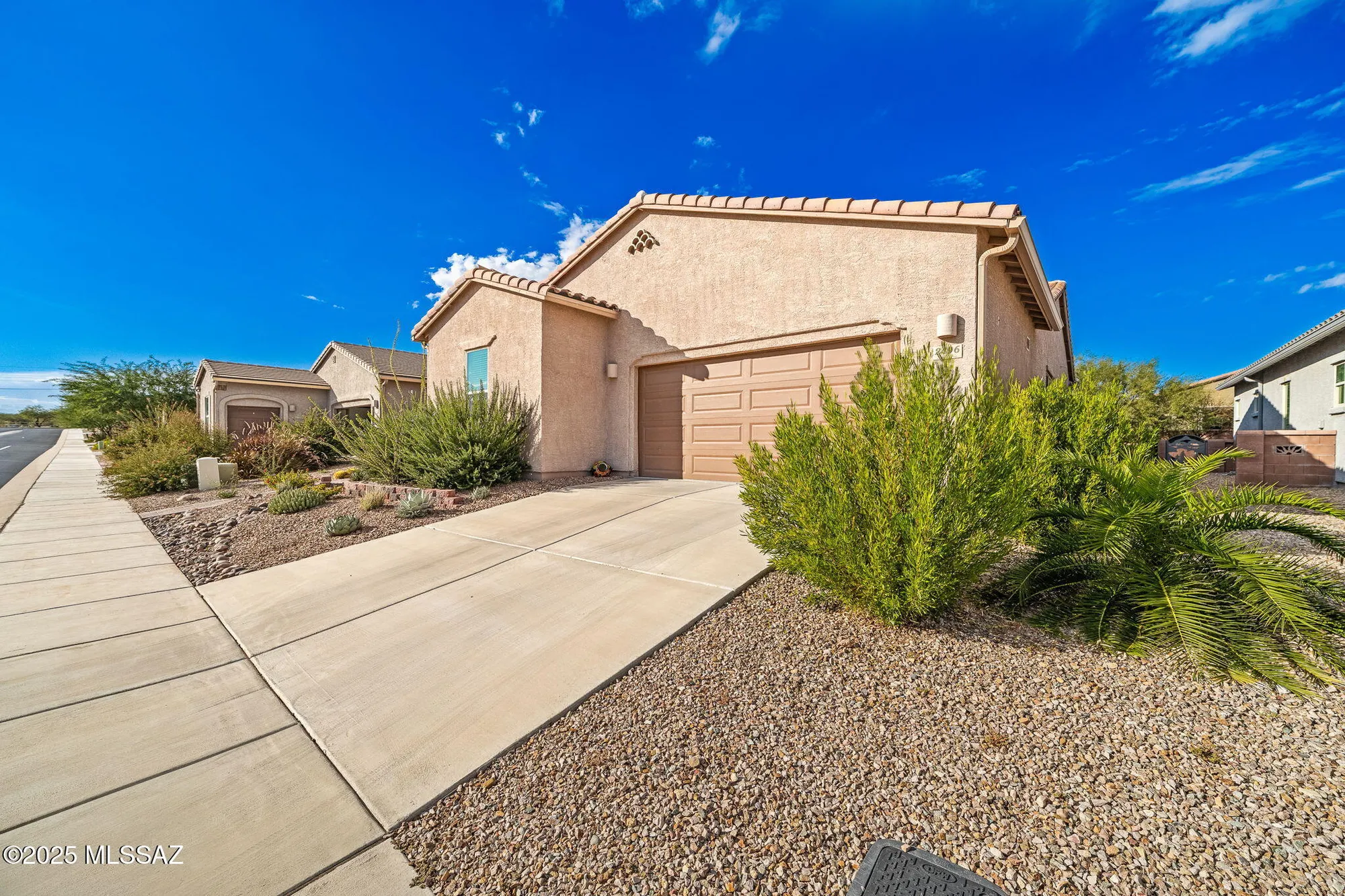 Property Slideshow image 3 of 48 | 2496 w music mountains dr, Green Valley, AZ, 85622